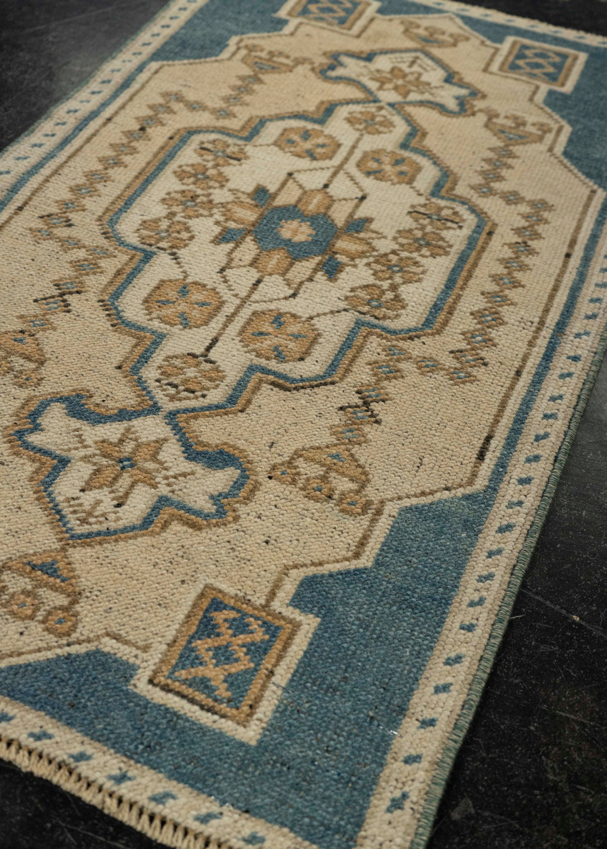 Turkish Mini Rug Oriental Hand Knotted Vintage Rug 1'6" x 2'7" #21223