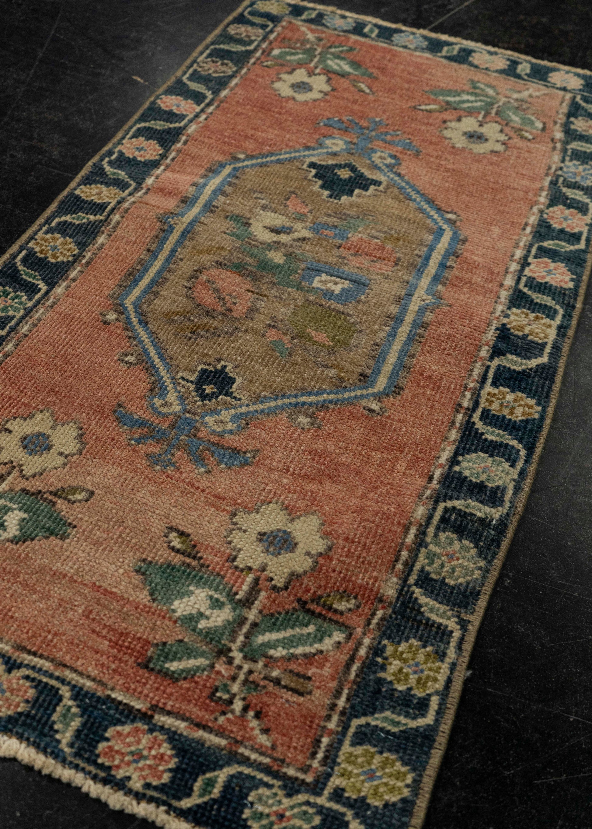 Turkish Mini Rug Oriental Hand Knotted Vintage Rug 1'6" x 2'10" #21226