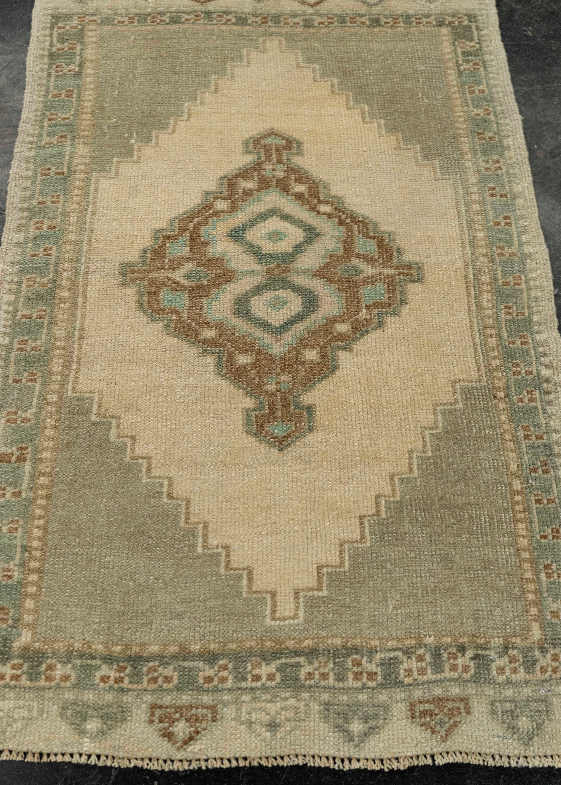 Turkish Mini Rug Oriental Hand Knotted Vintage Rug 1'9" x 3'3" #21140