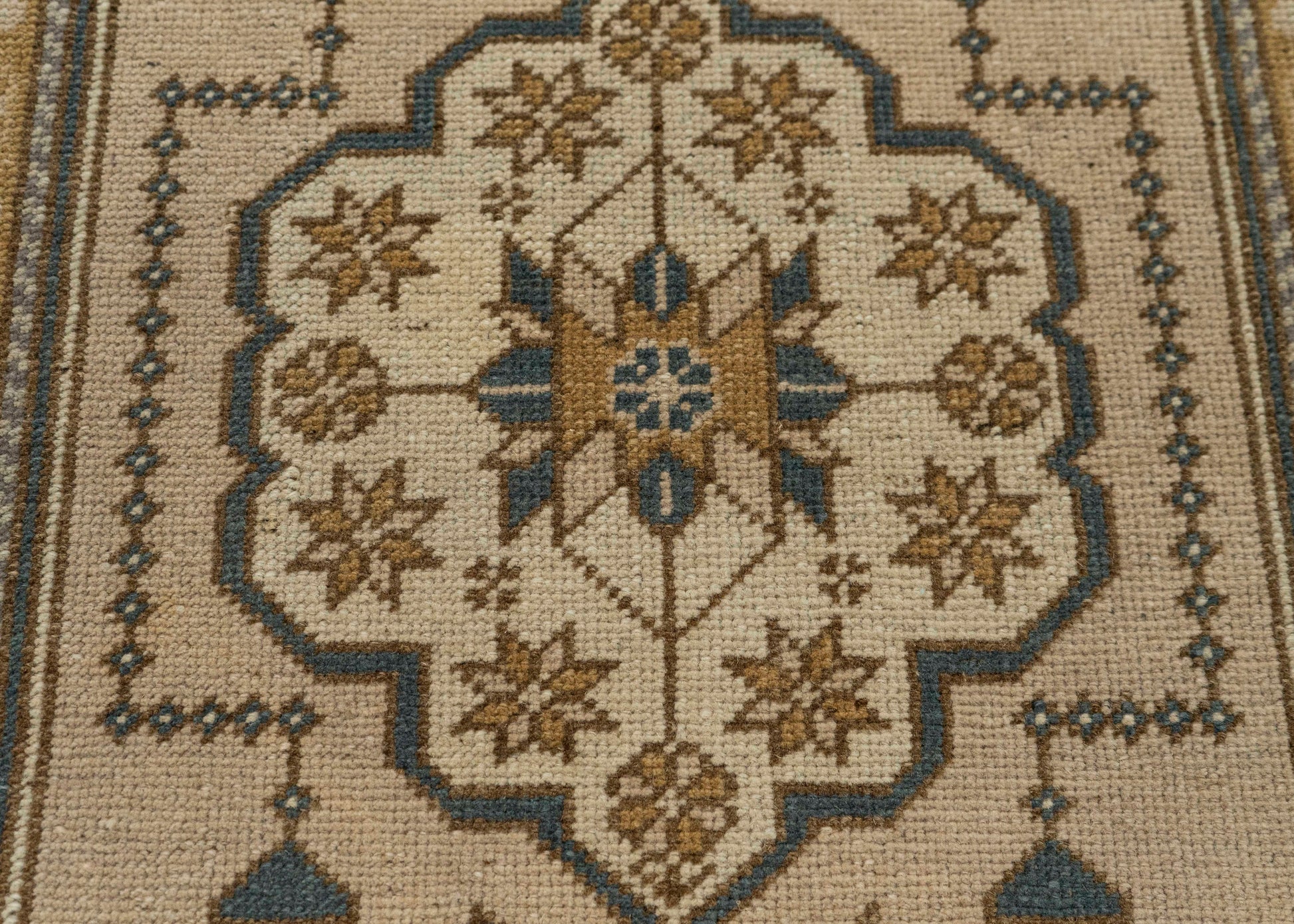 Turkish Mini Rug Oriental Hand Knotted Vintage Rug 1'11" x 3'6" #21204