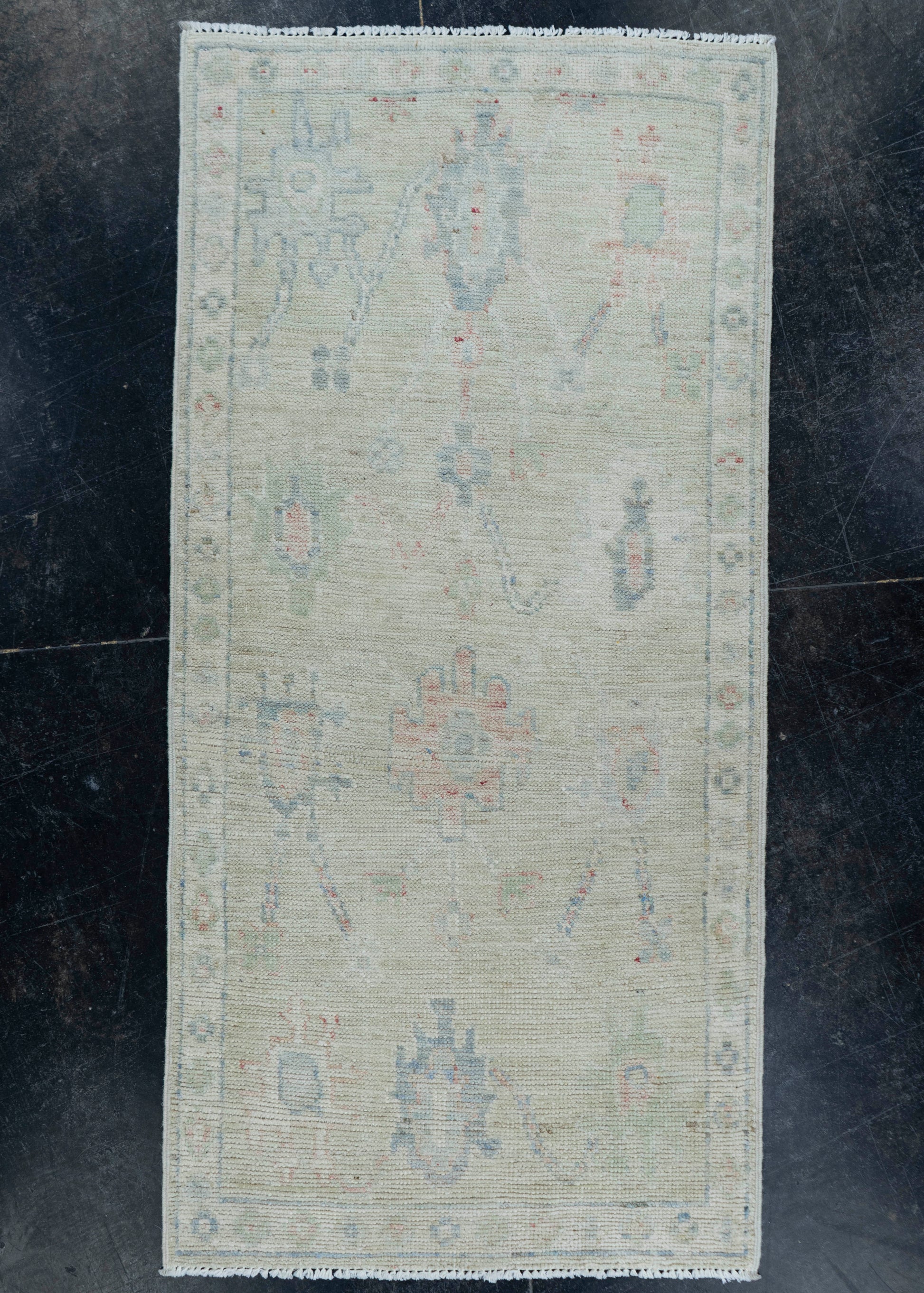 Oushak Rug 2'1" x 4'5" #17146