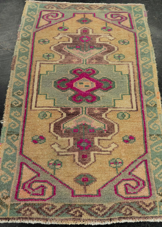 Turkish Mini Rug Oriental Hand Knotted Vintage Rug 1'6" x 2'6" #21186
