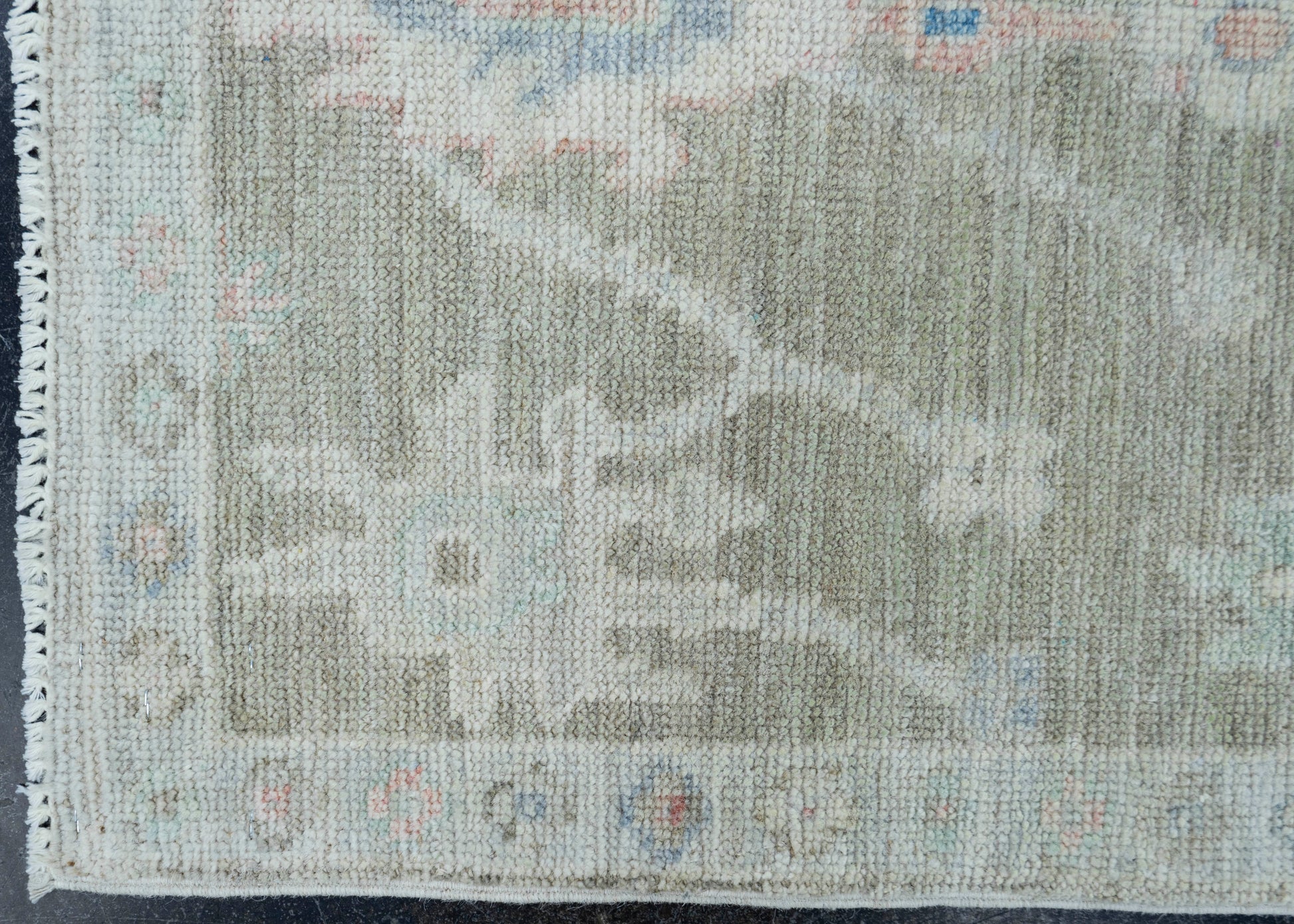 Oushak Rug 2' x 4'3" #17140
