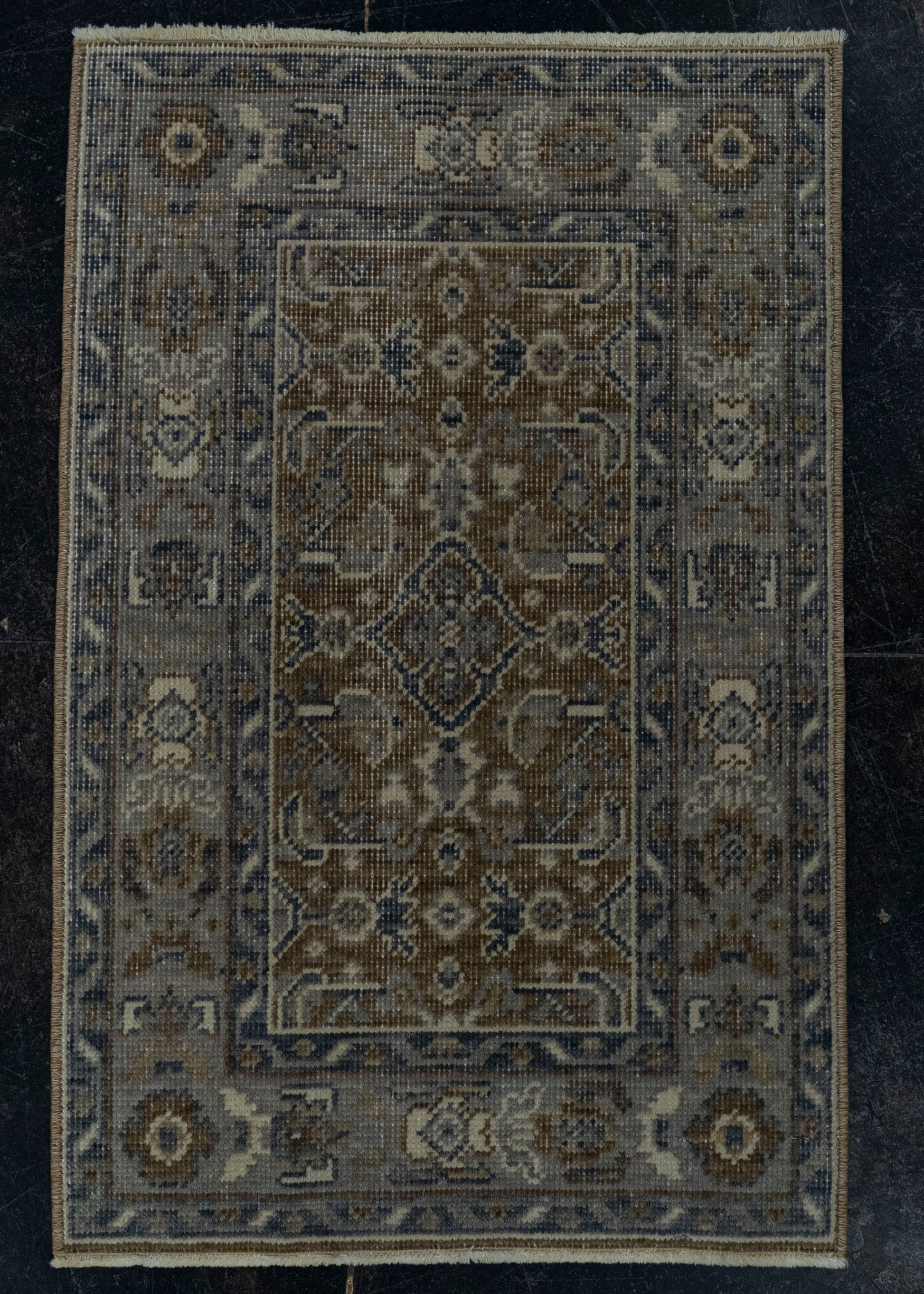 Turkish Oushak Rug 1'7" x 2'5" #20139