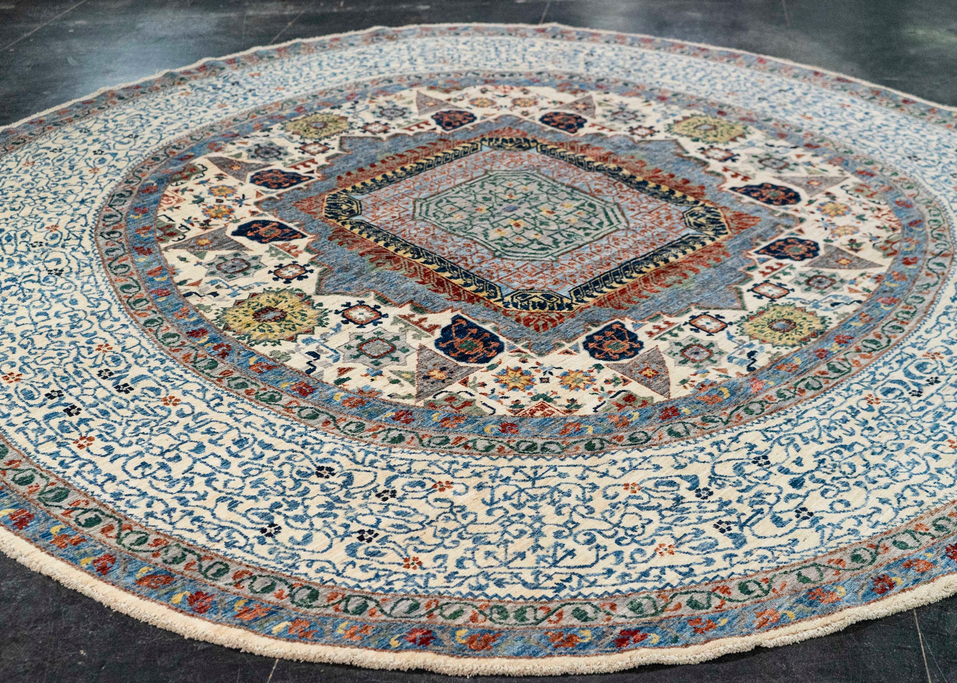 Oriental Hand Knotted Round Rug 10' x 10' #21388