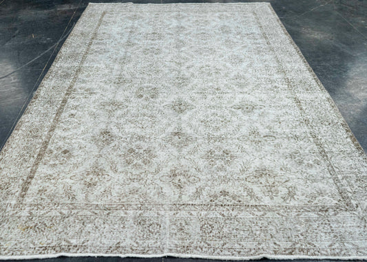 Turkish Vintage Rug  6'7" x 10'5" #21407