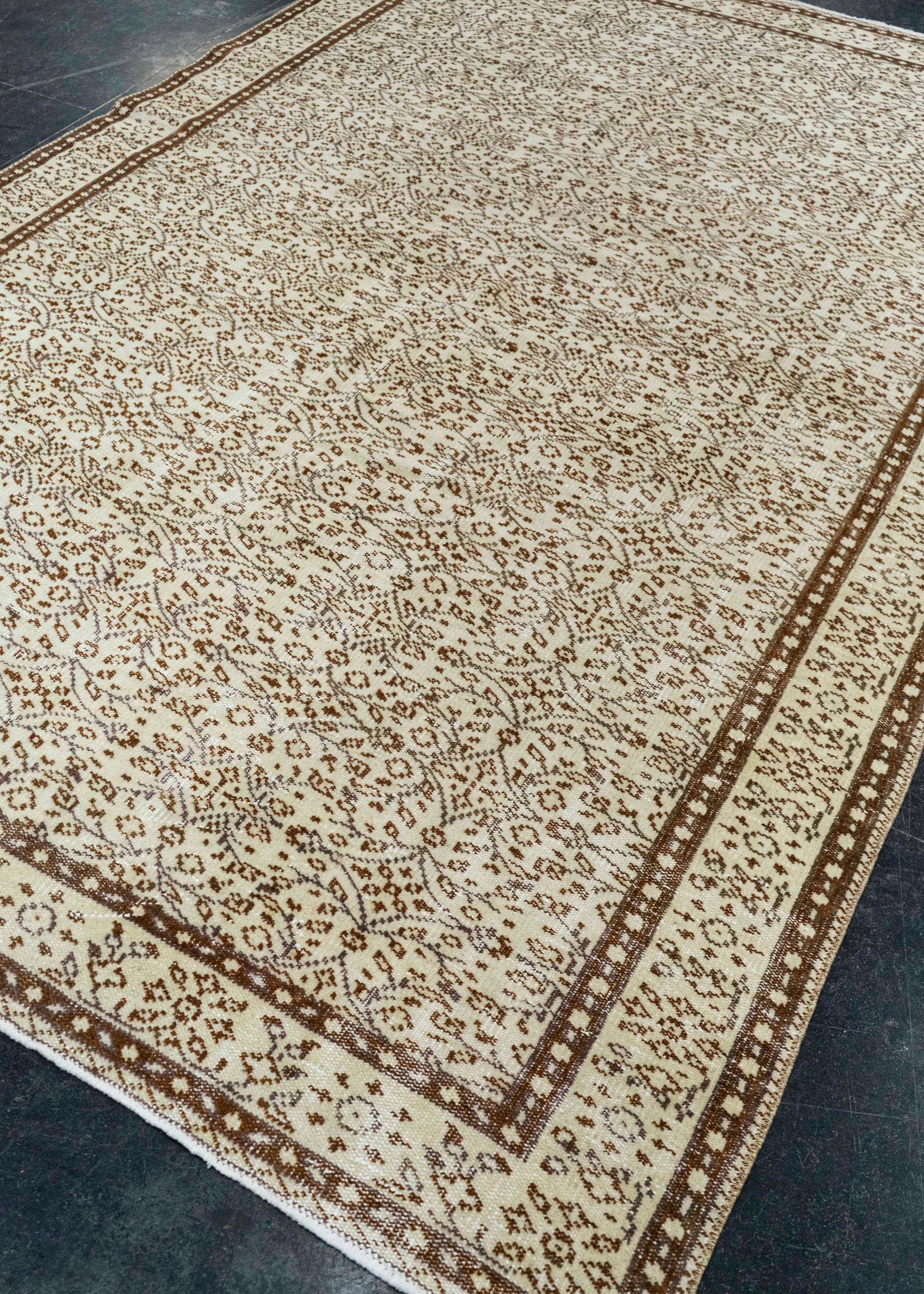 Turkish Vintage Rug  6'7" x 9'9" #21410