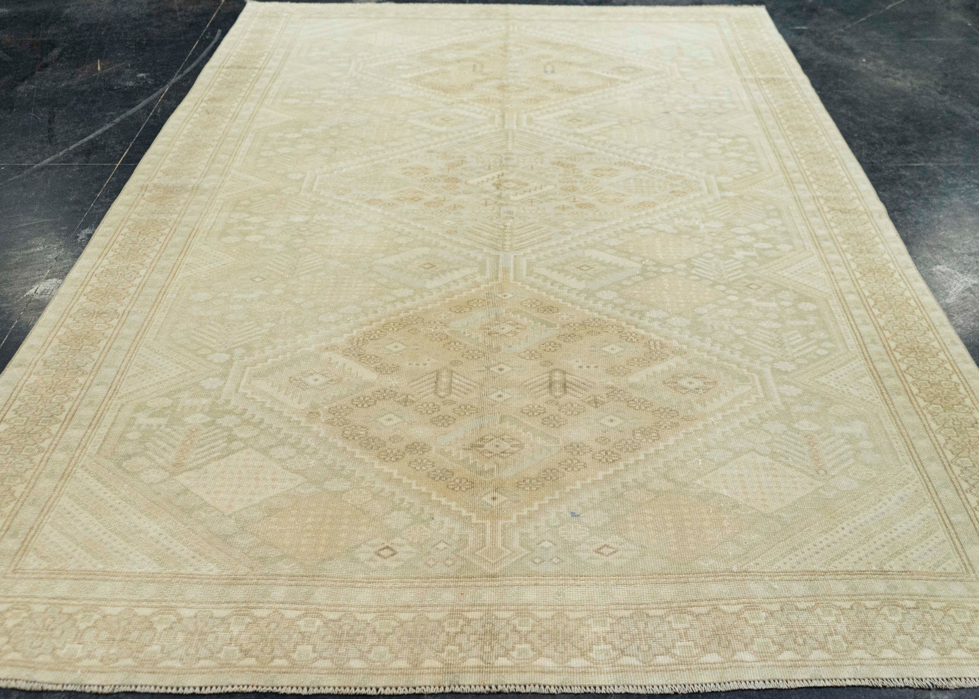 Turkish Vintage Rug  6'5" x 9'3" #21118