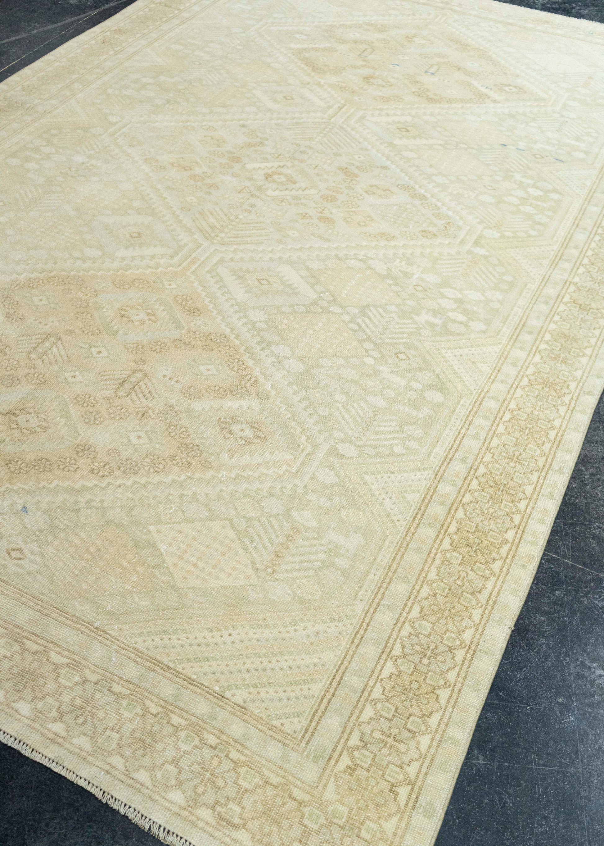 Turkish Vintage Rug  6'5" x 9'3" #21118