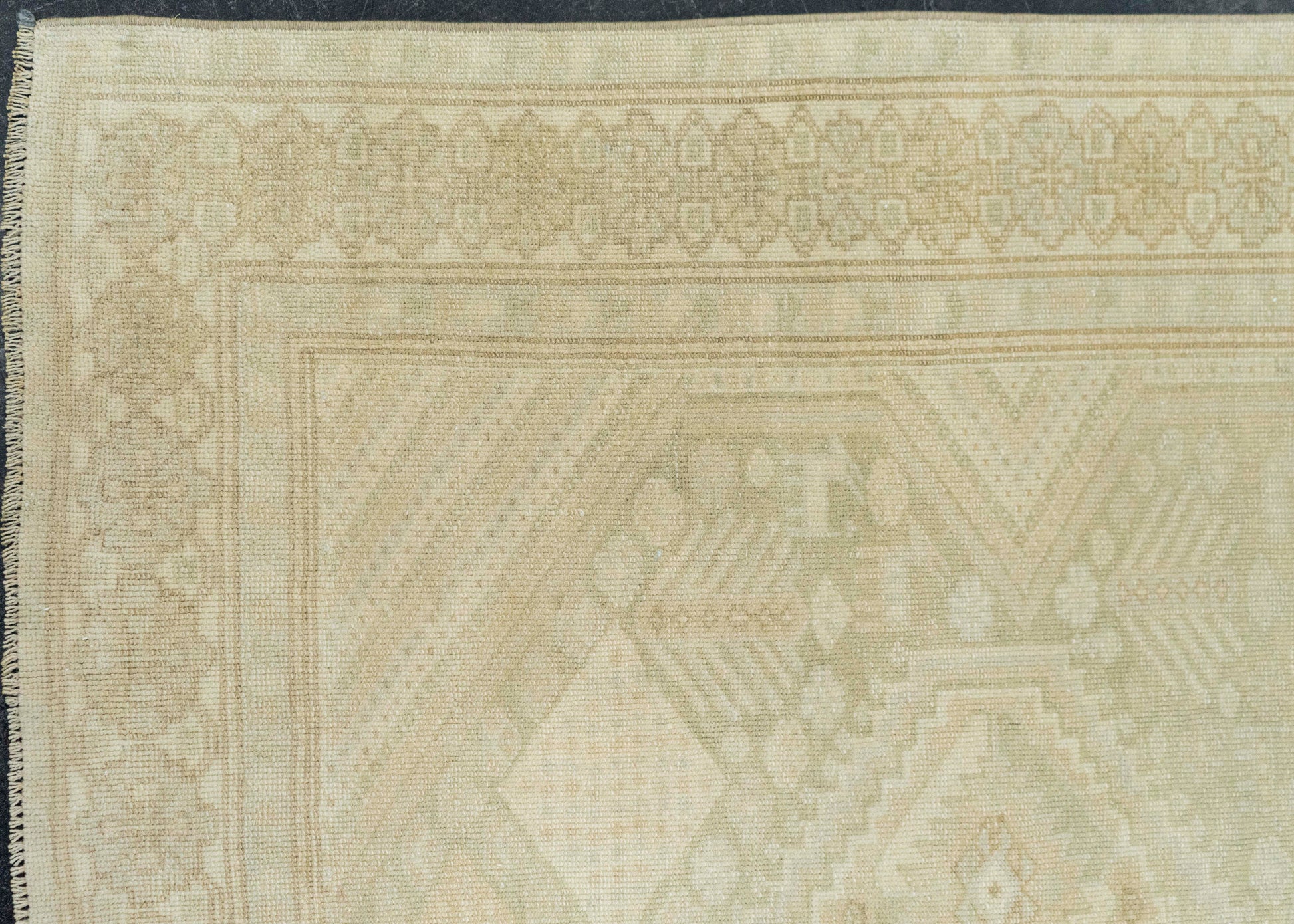 Turkish Vintage Rug  6'5" x 9'3" #21118