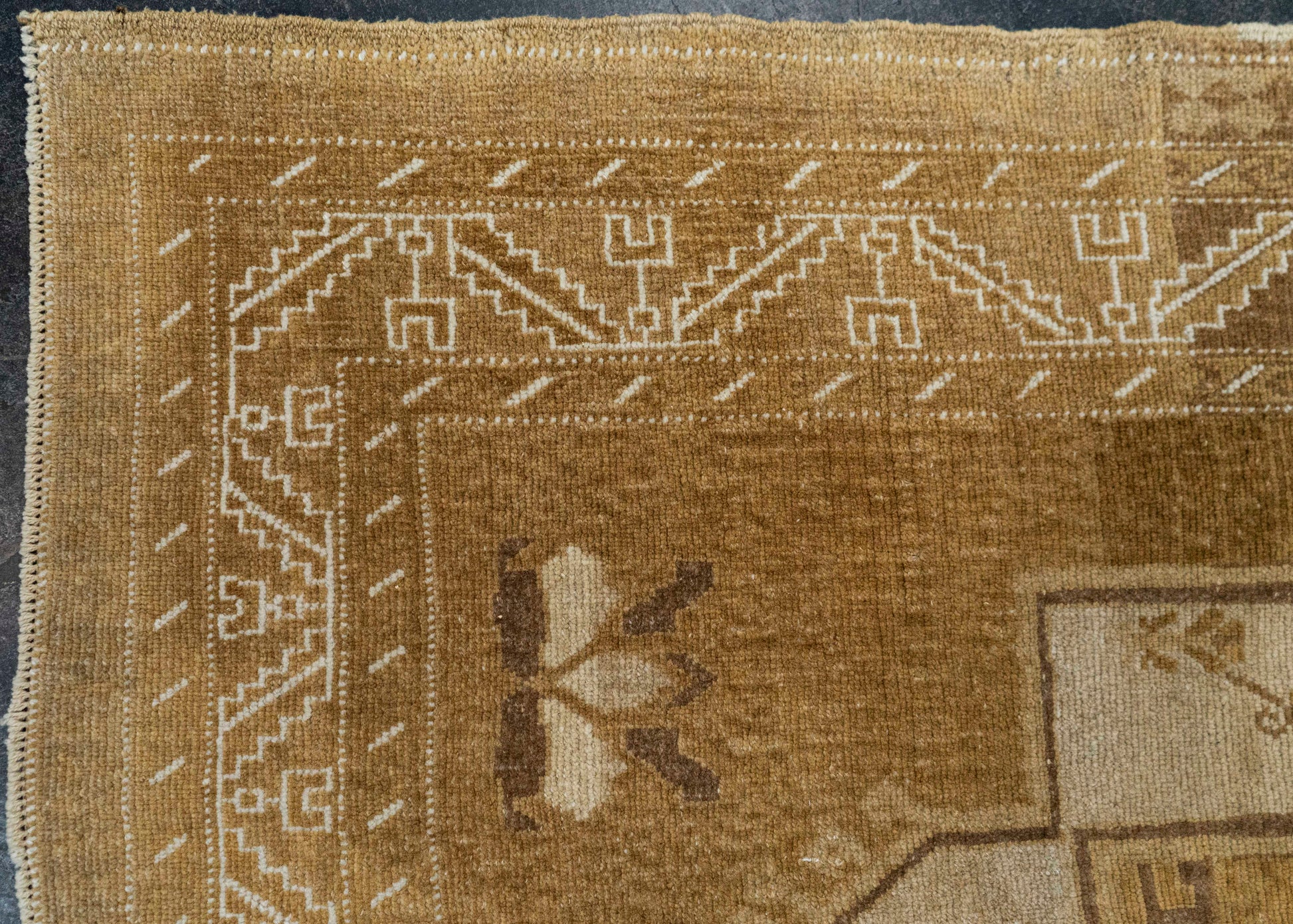 Turkish Vintage Rug  6'1" x 10'11" #21300