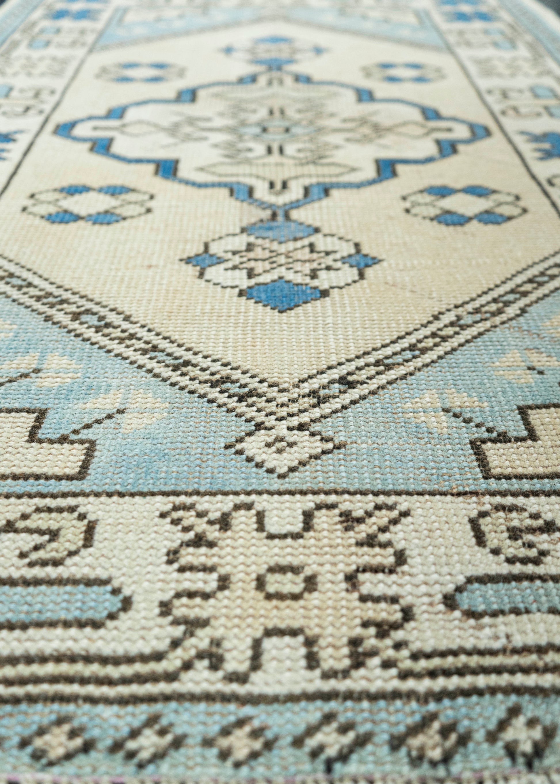 Turkish Vintage Rug 2'8" x 4'2" #20568