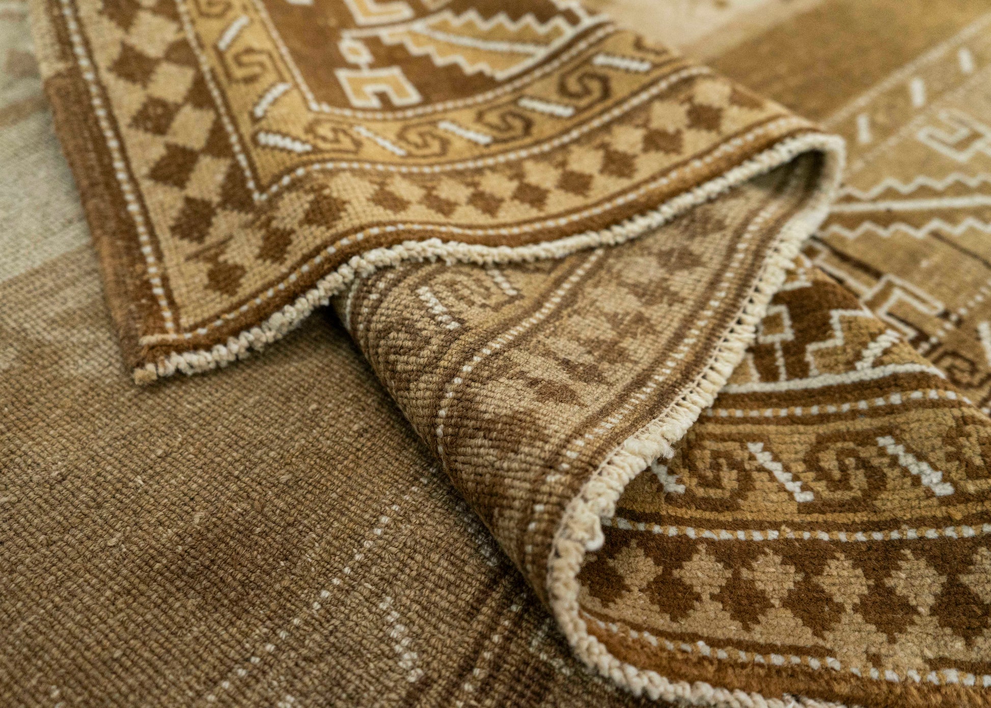 Turkish Vintage Rug  6'1" x 10'11" #21300
