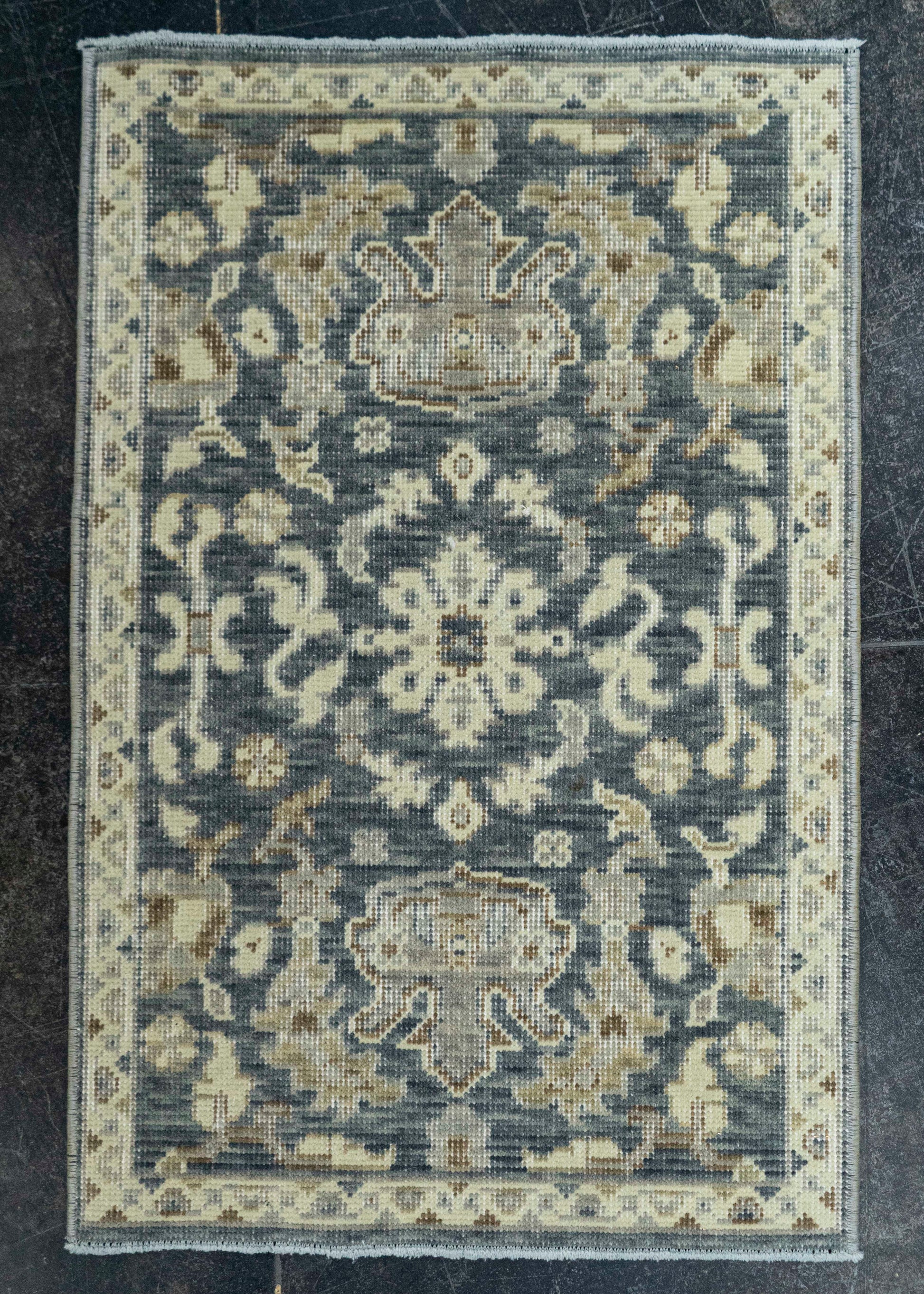 Turkish Oushak Rug 1'7" x 2'5" #20443