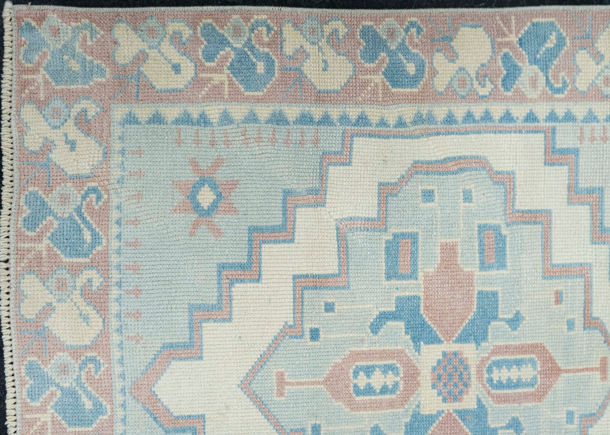 Turkish Vintage Rug  2'8" x 4'4" #21316