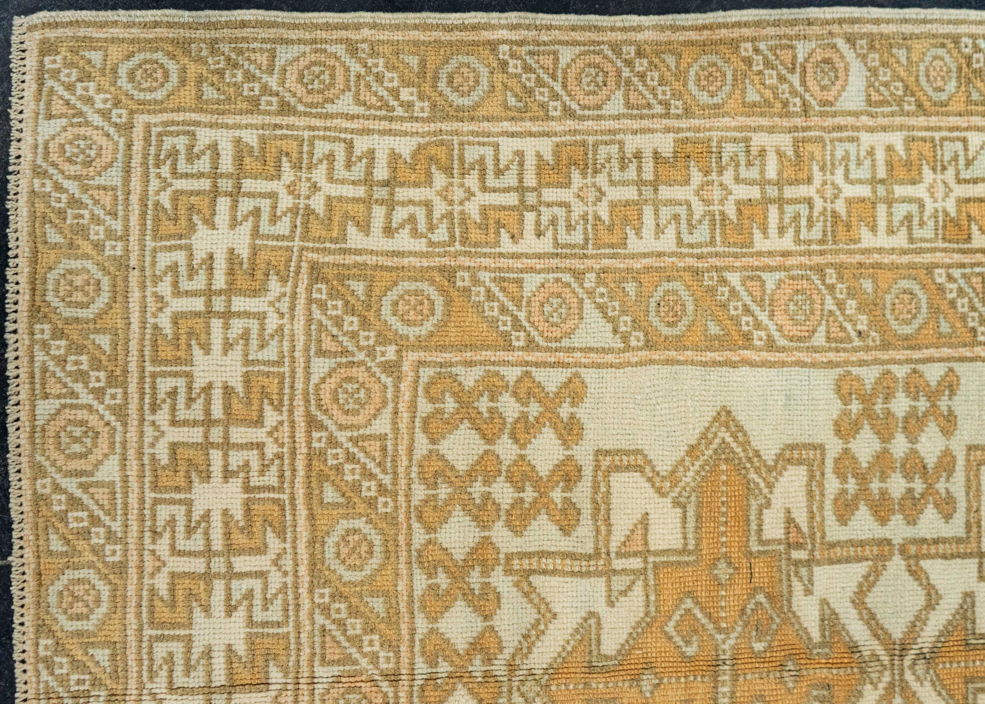 Turkish Vintage Rug  3' x 4'4" #21315