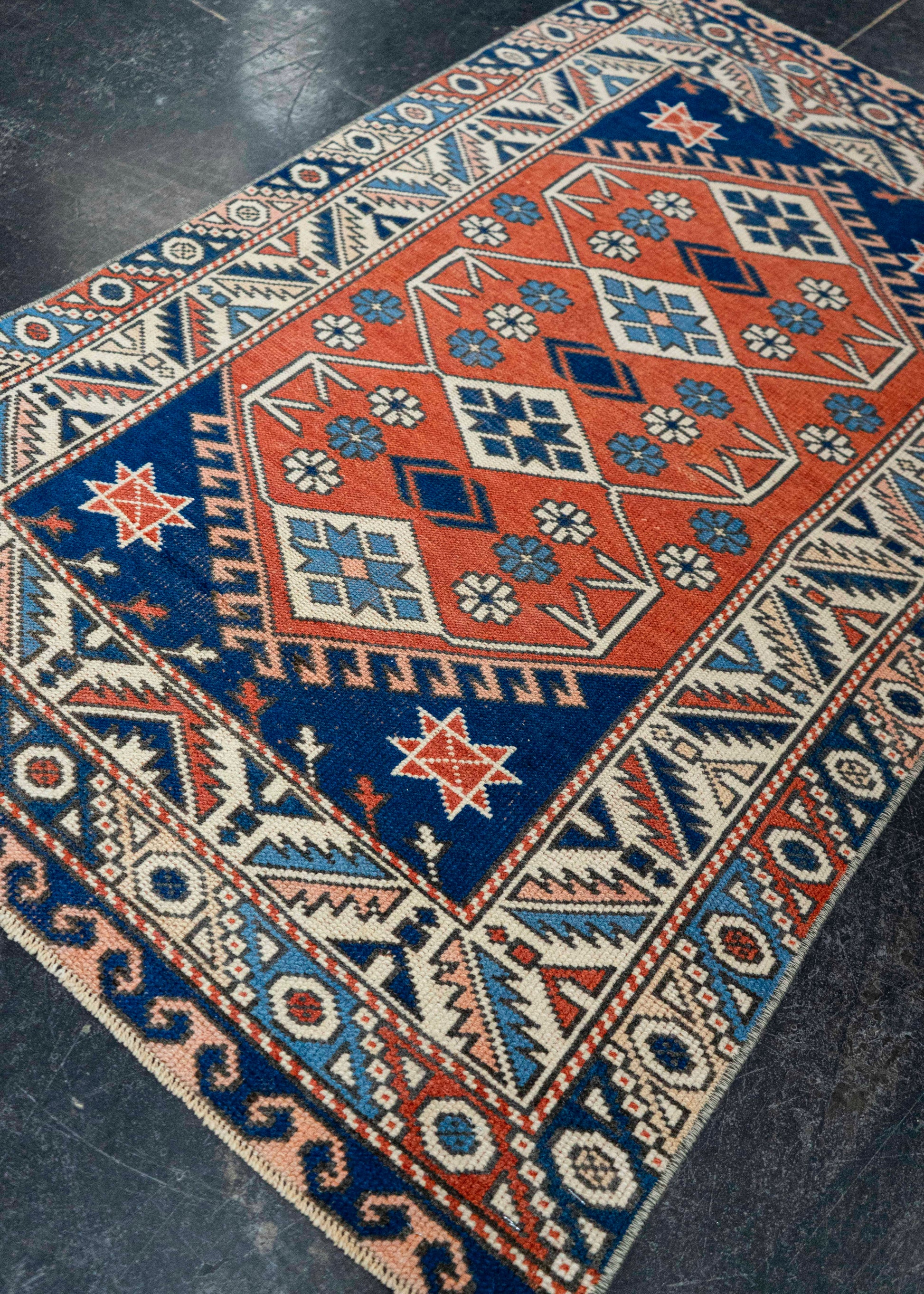 Turkish Vintage Rug  2'7" x 4' #21314