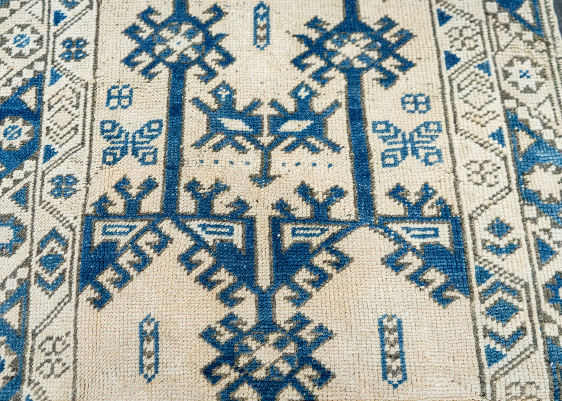 Turkish Vintage Rug  2'4" x 3'3" #21312