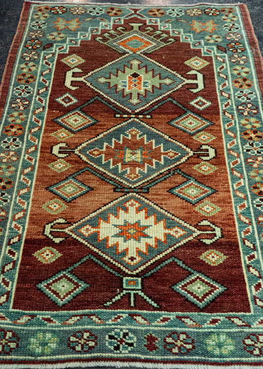 Turkish Vintage Rug  2'5" x 3'5" #21401