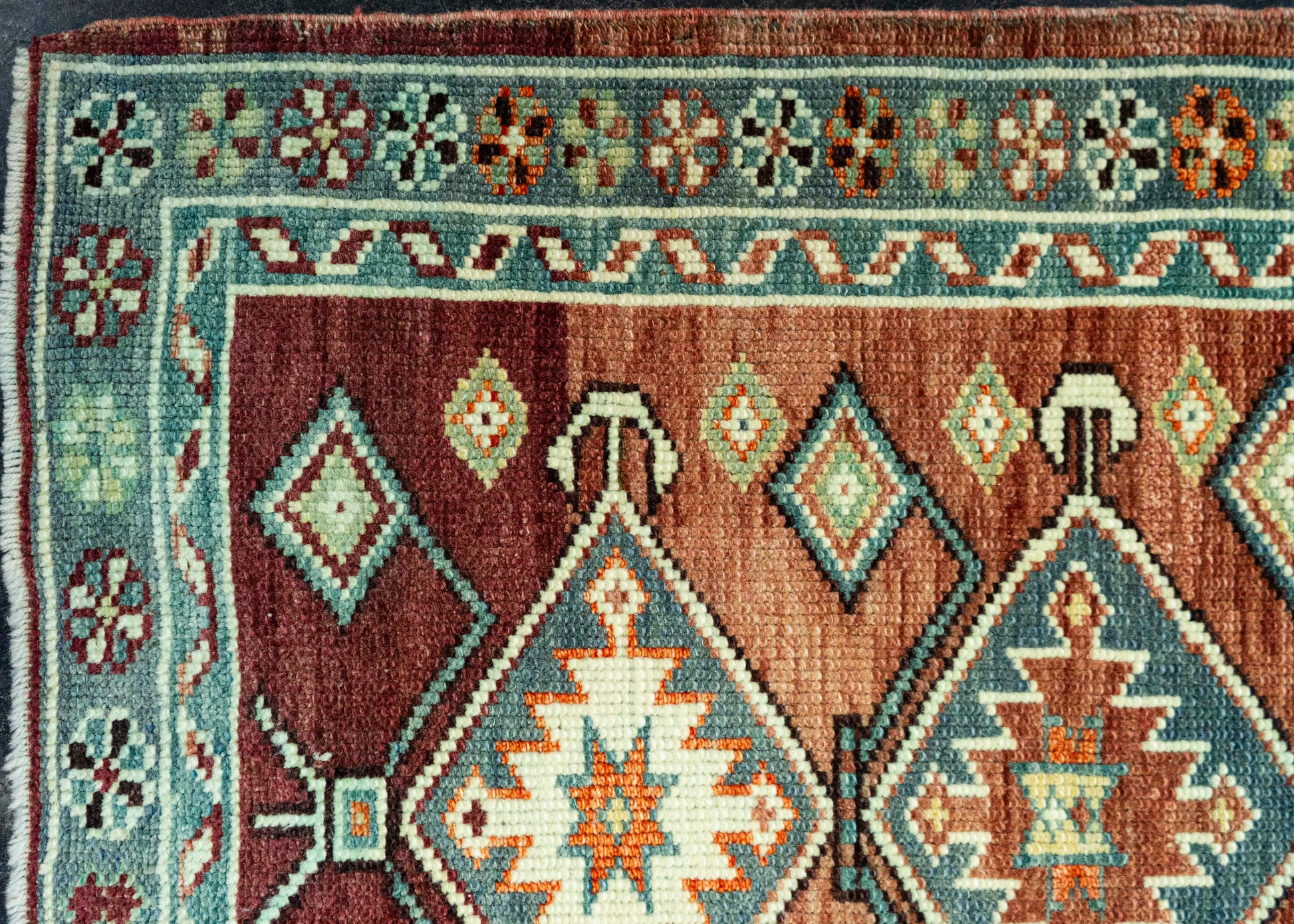Turkish Vintage Rug  2'5" x 3'5" #21401