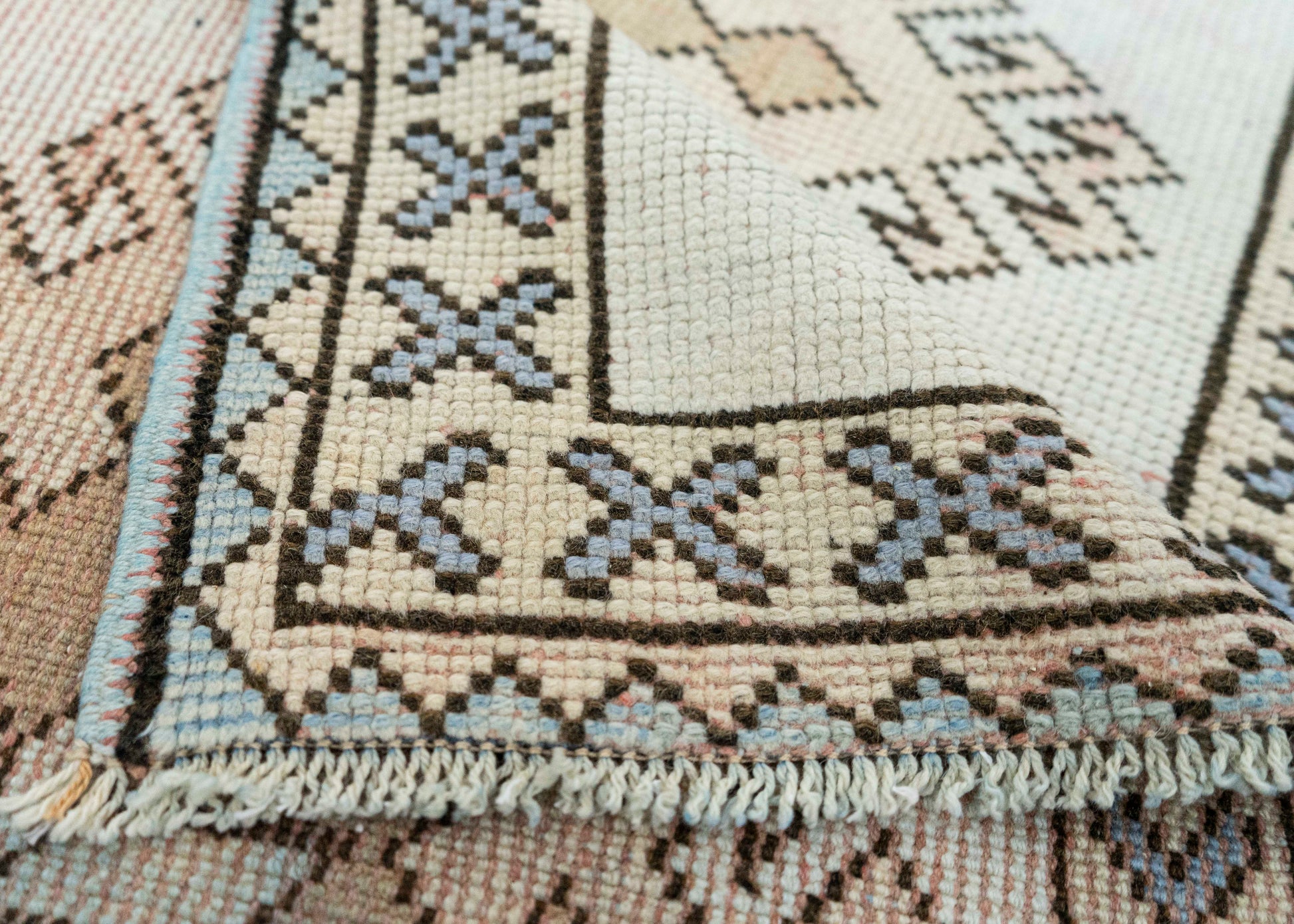 Turkish Vintage Rug  2'10" x 3'8" #21108