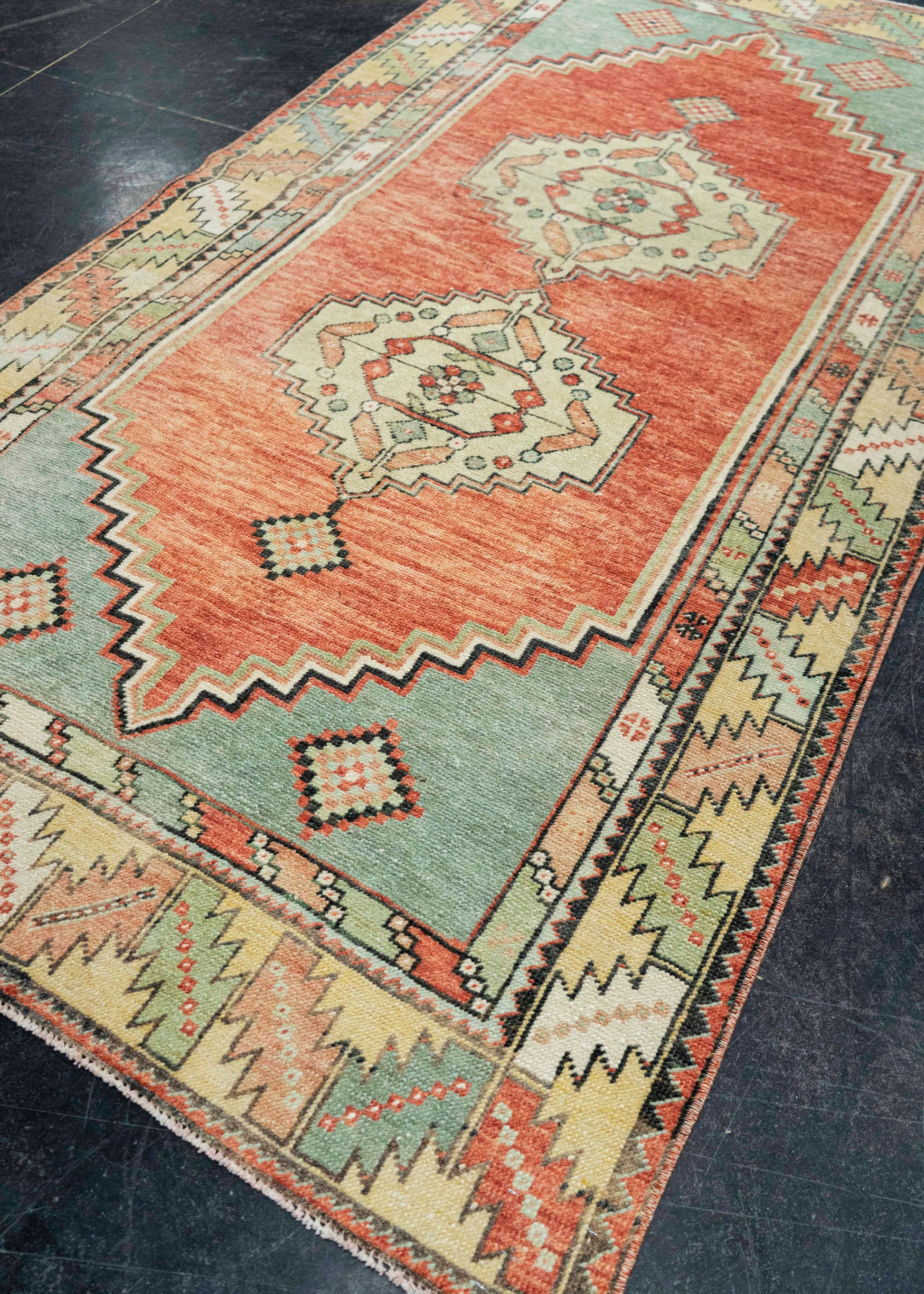 Turkish Vintage Rug  3'9" x 7'1" #21128