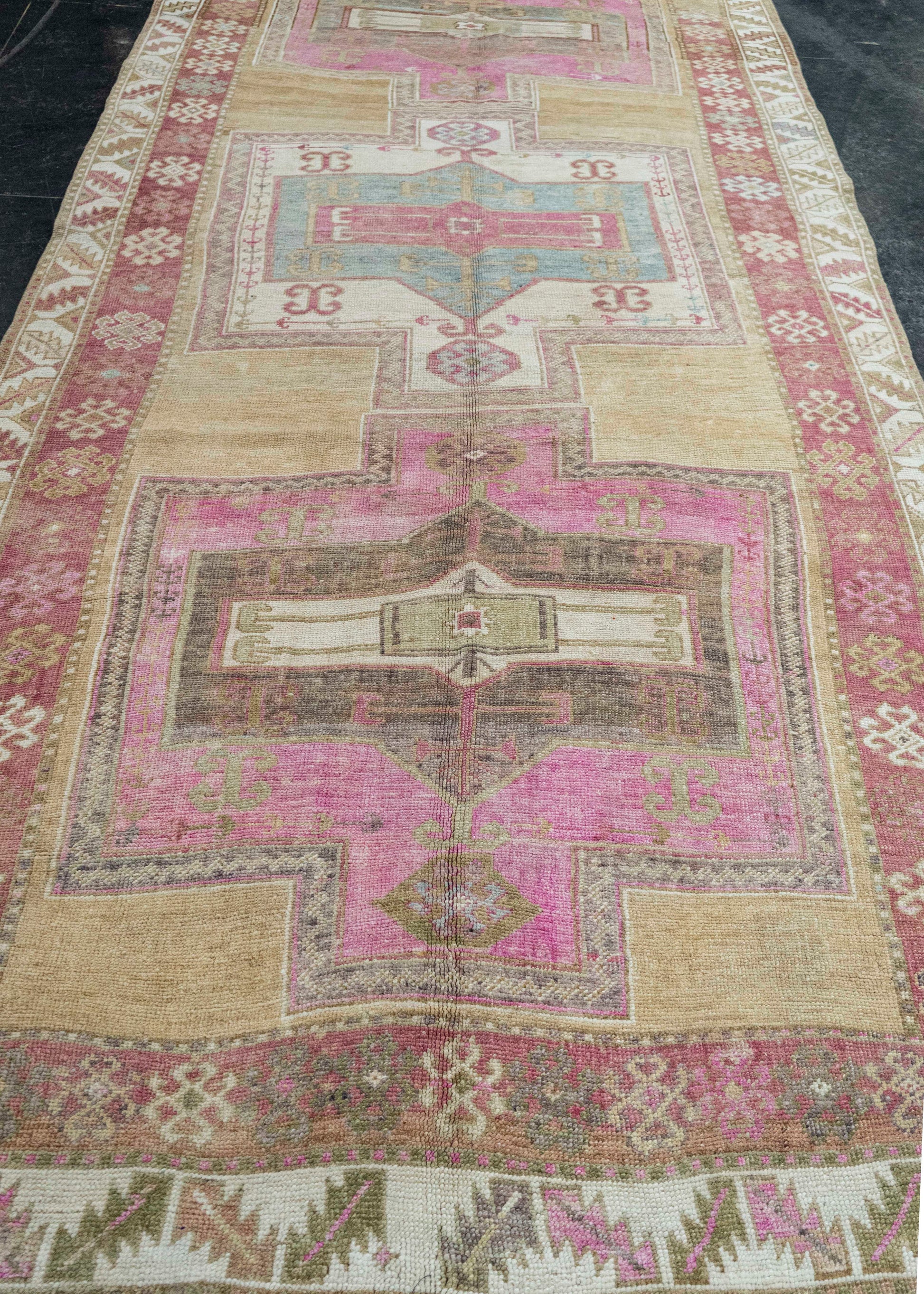 Turkish Vintage Rug  5'3" x 11'11" #21119