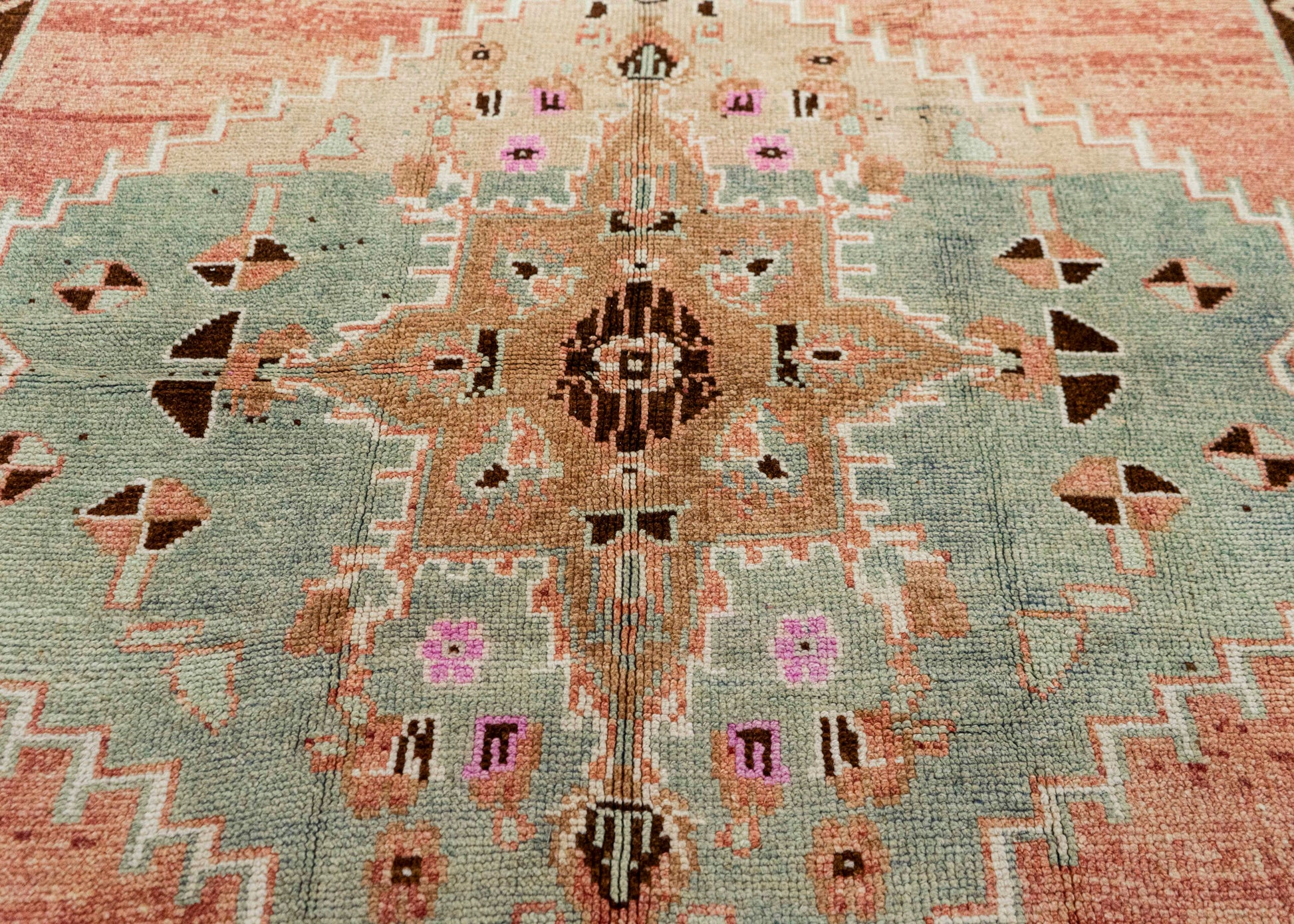 Turkish Vintage Rug  5'6" x 12'9" #21302