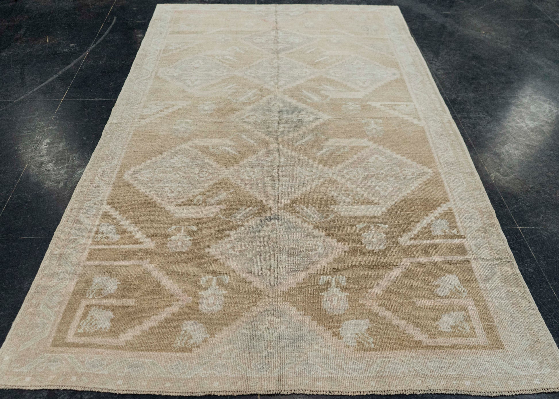 Turkish Vintage Rug  5'1" x 8'10" #21320