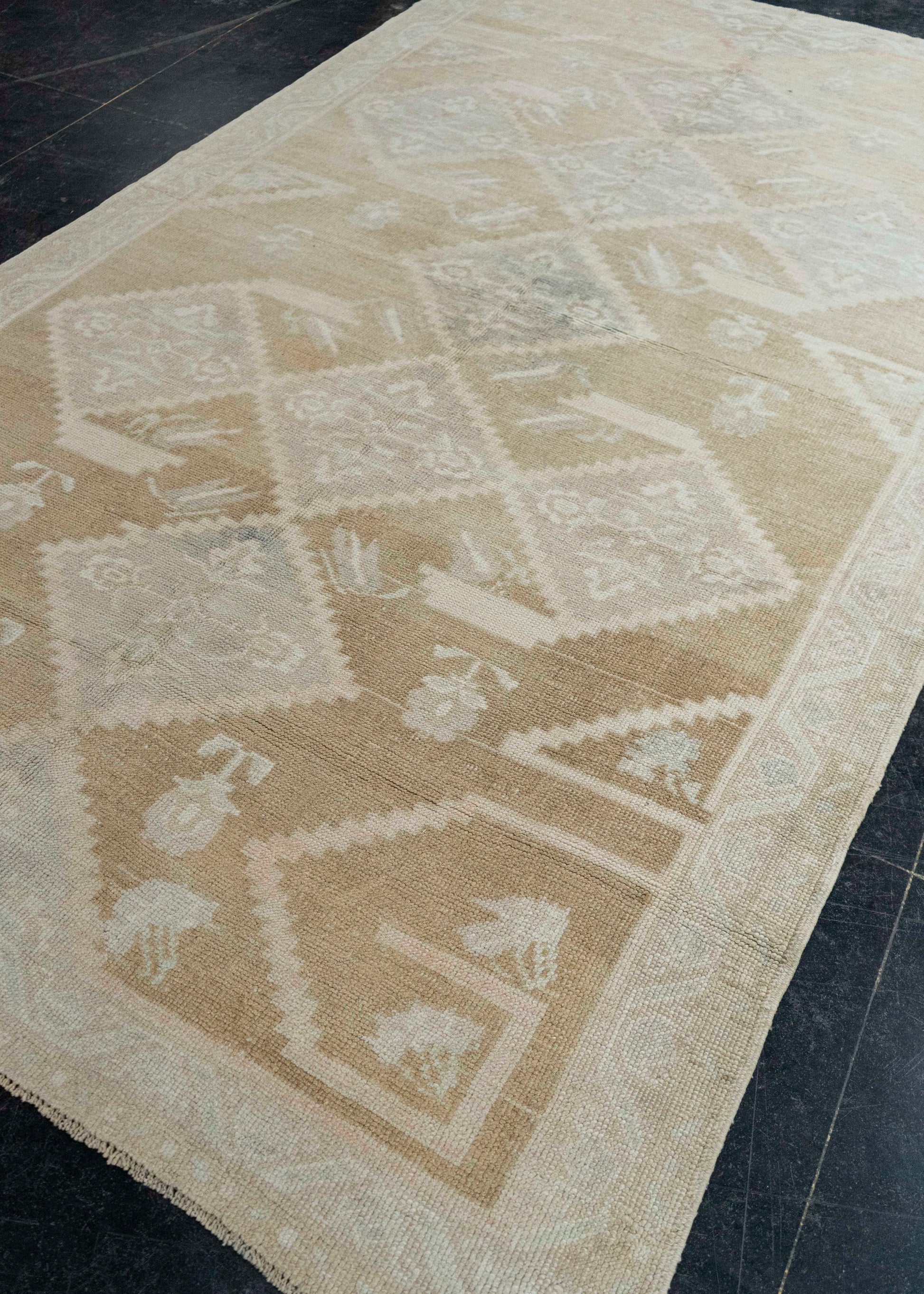 Turkish Vintage Rug  5'1" x 8'10" #21320