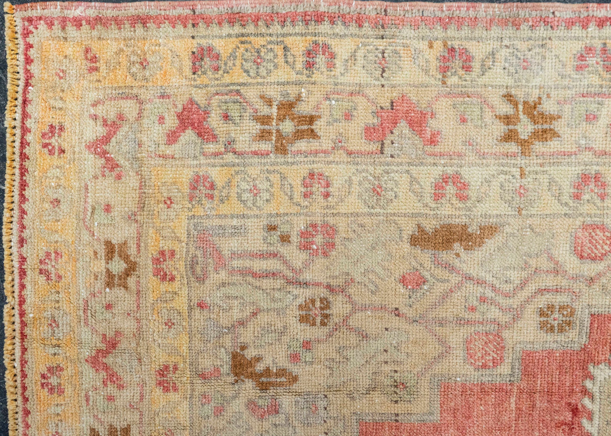Turkish Vintage Rug  4' x 6'3" #21318