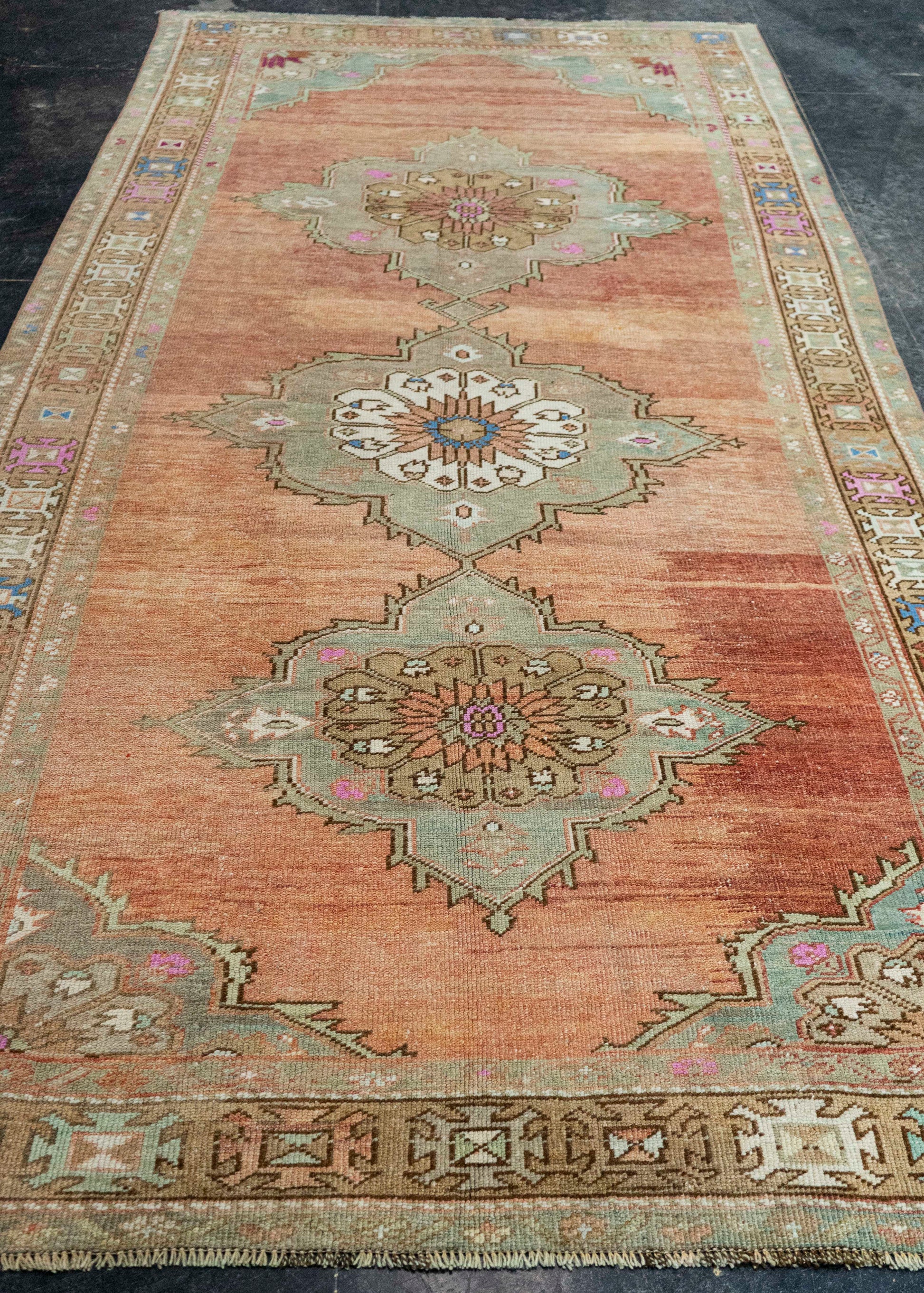 Turkish Vintage Rug  4'8" x 9'8" #21390