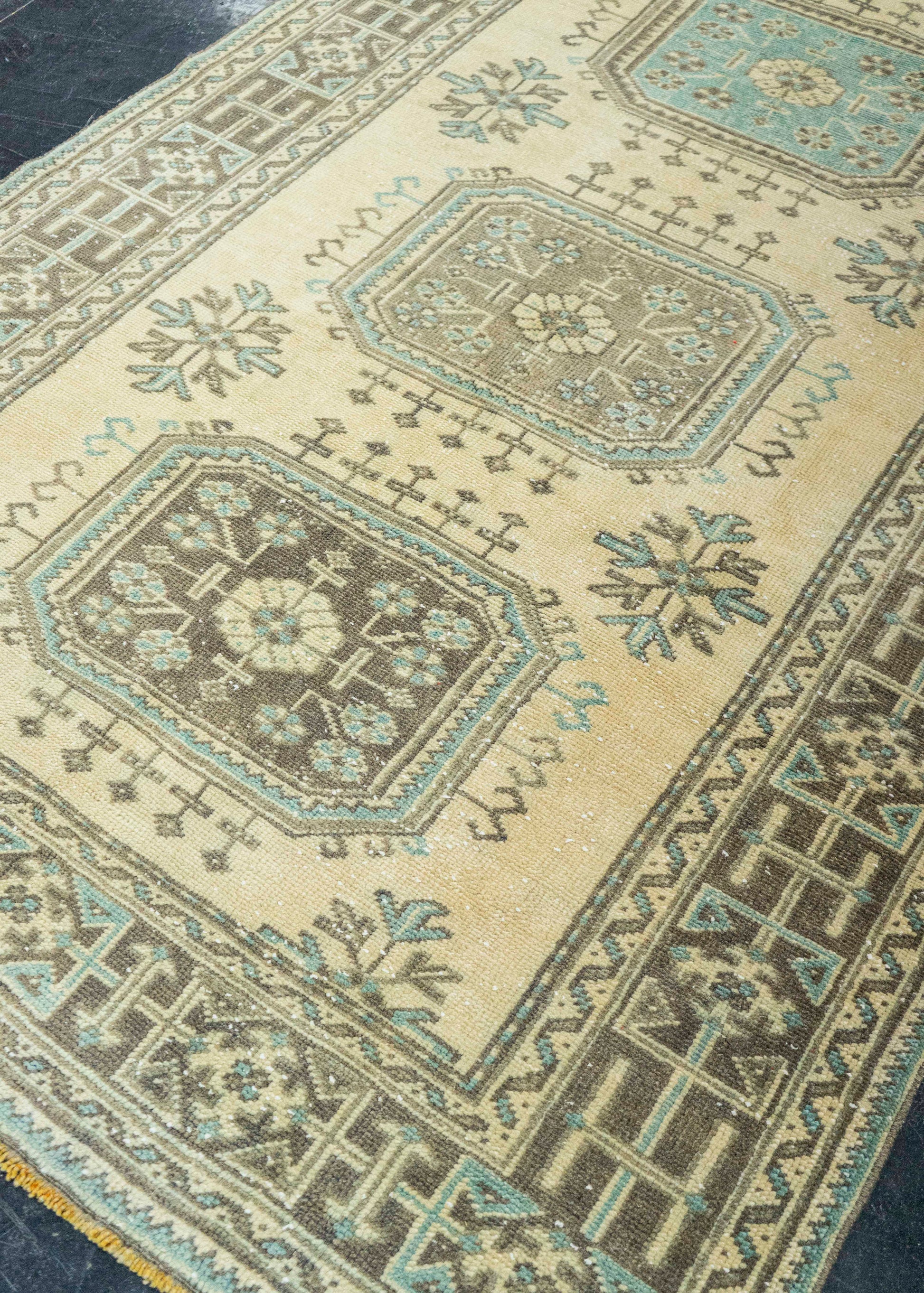 Turkish Vintage Rug  4'9" x 11' #21398