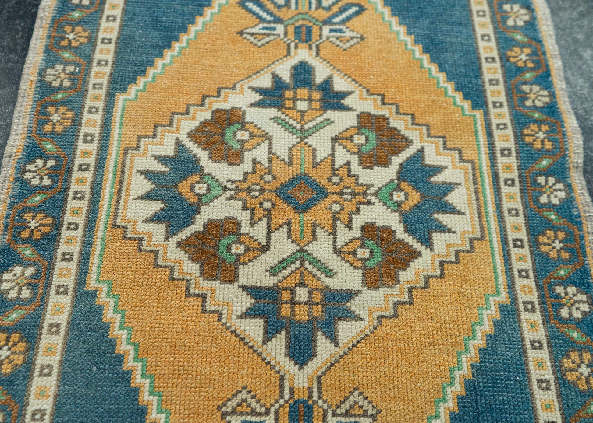 Turkish Mini Rug Oriental Hand Knotted Vintage Rug 1'10" x 3'4" #20739