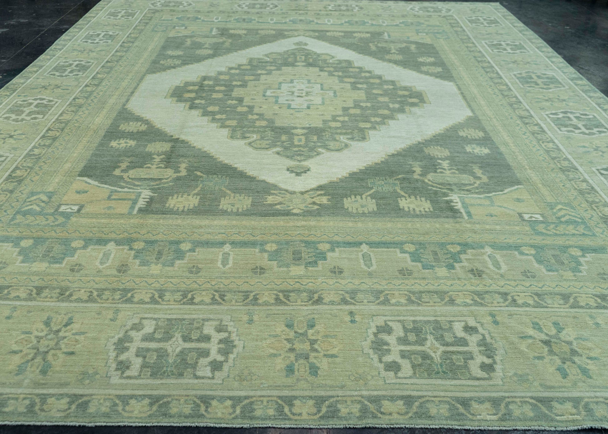 Turkish Oushak Antique Look Rug 11'11" x 16' #20052