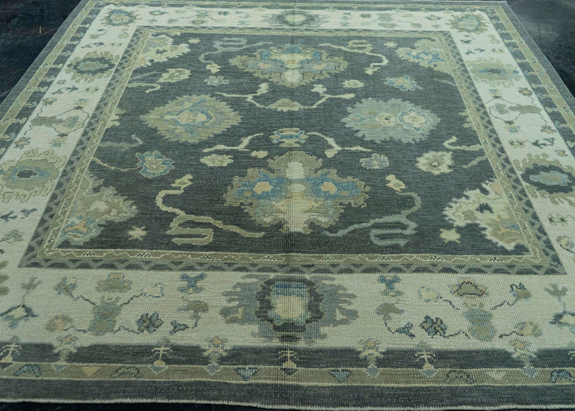 Turkish Oushak Rug 8'3" x 8'5" #19059