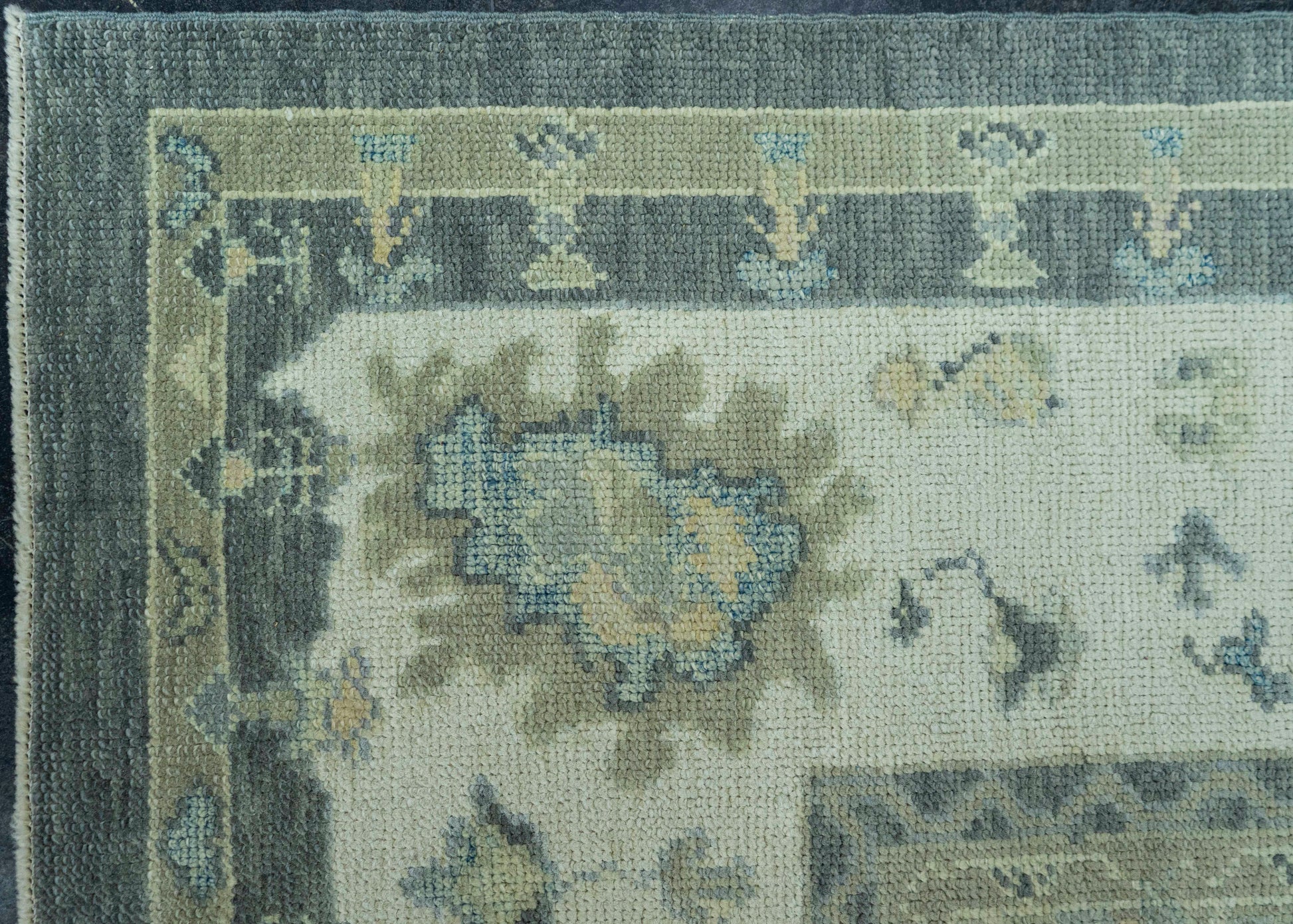 Turkish Oushak Rug 8'3" x 8'5" #19059