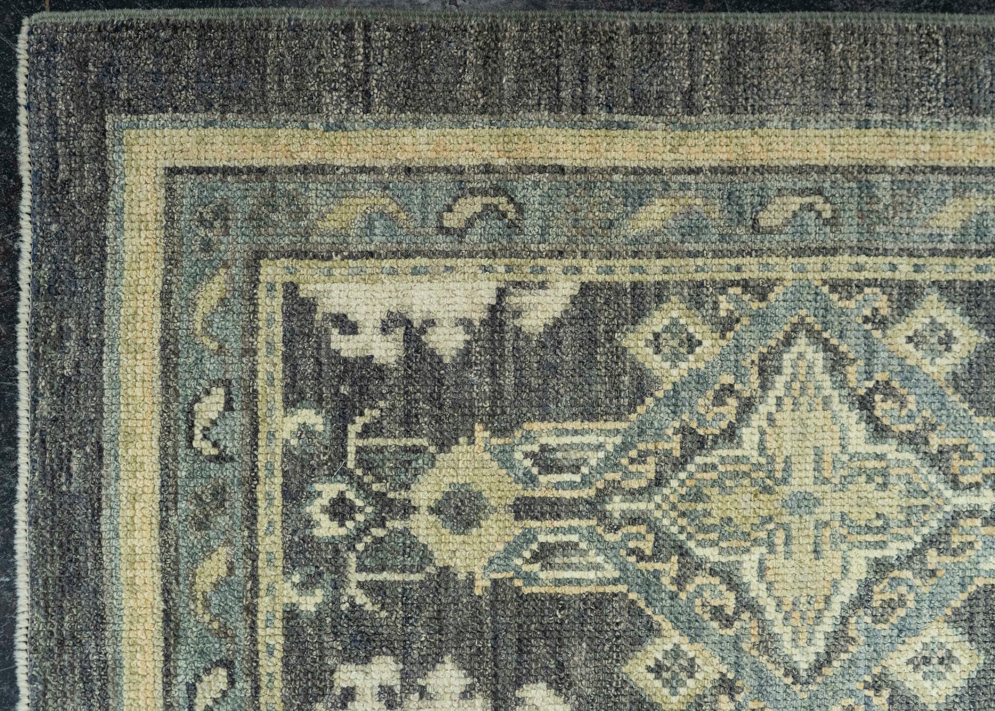 Turkish Oushak Rug  4'1" x 6'9" #20356