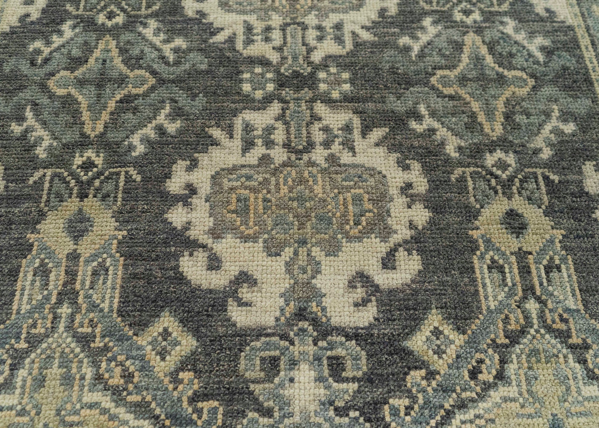 Turkish Oushak Rug  4'1" x 6'9" #20356