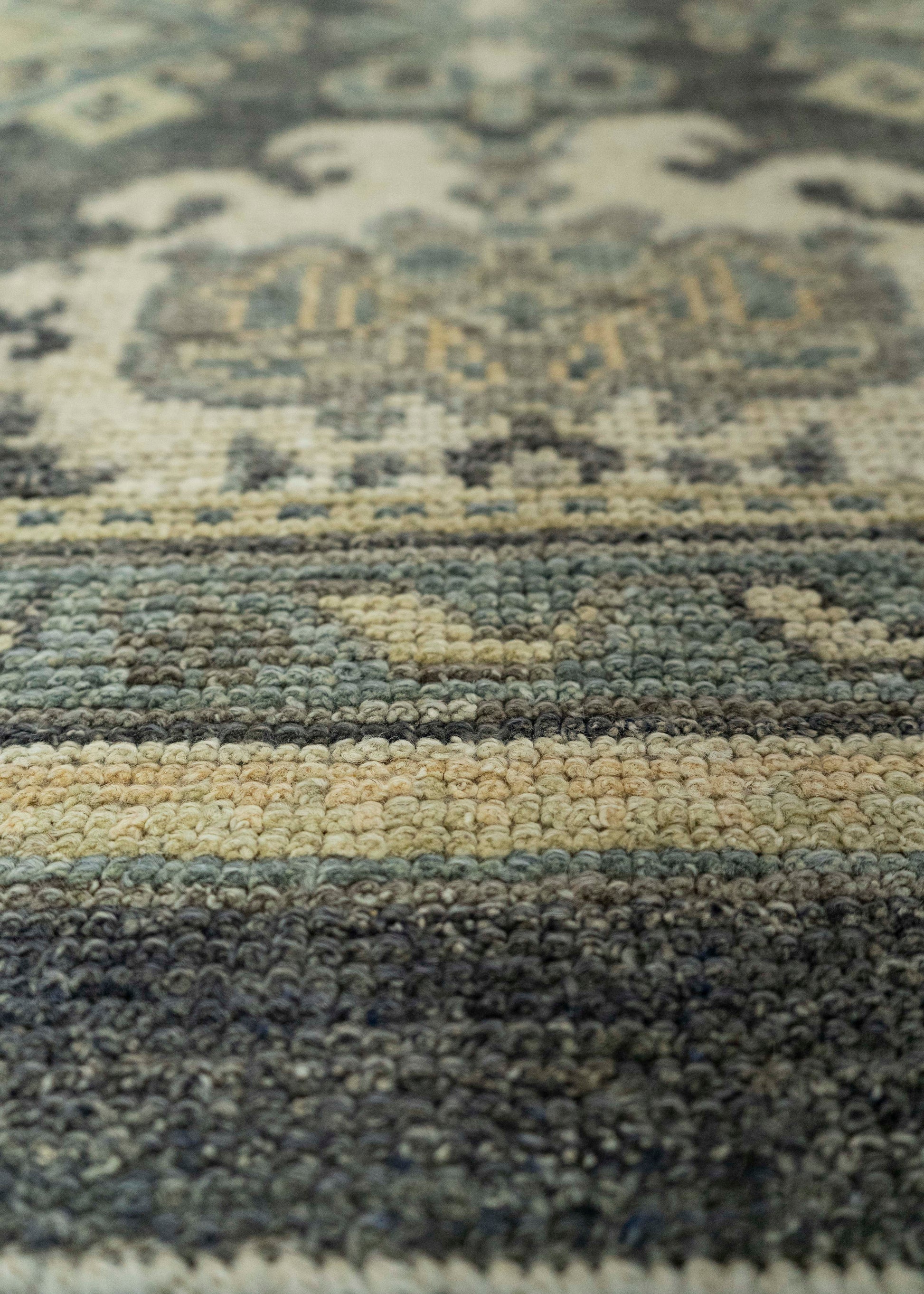 Turkish Oushak Rug  4'1" x 6'9" #20356