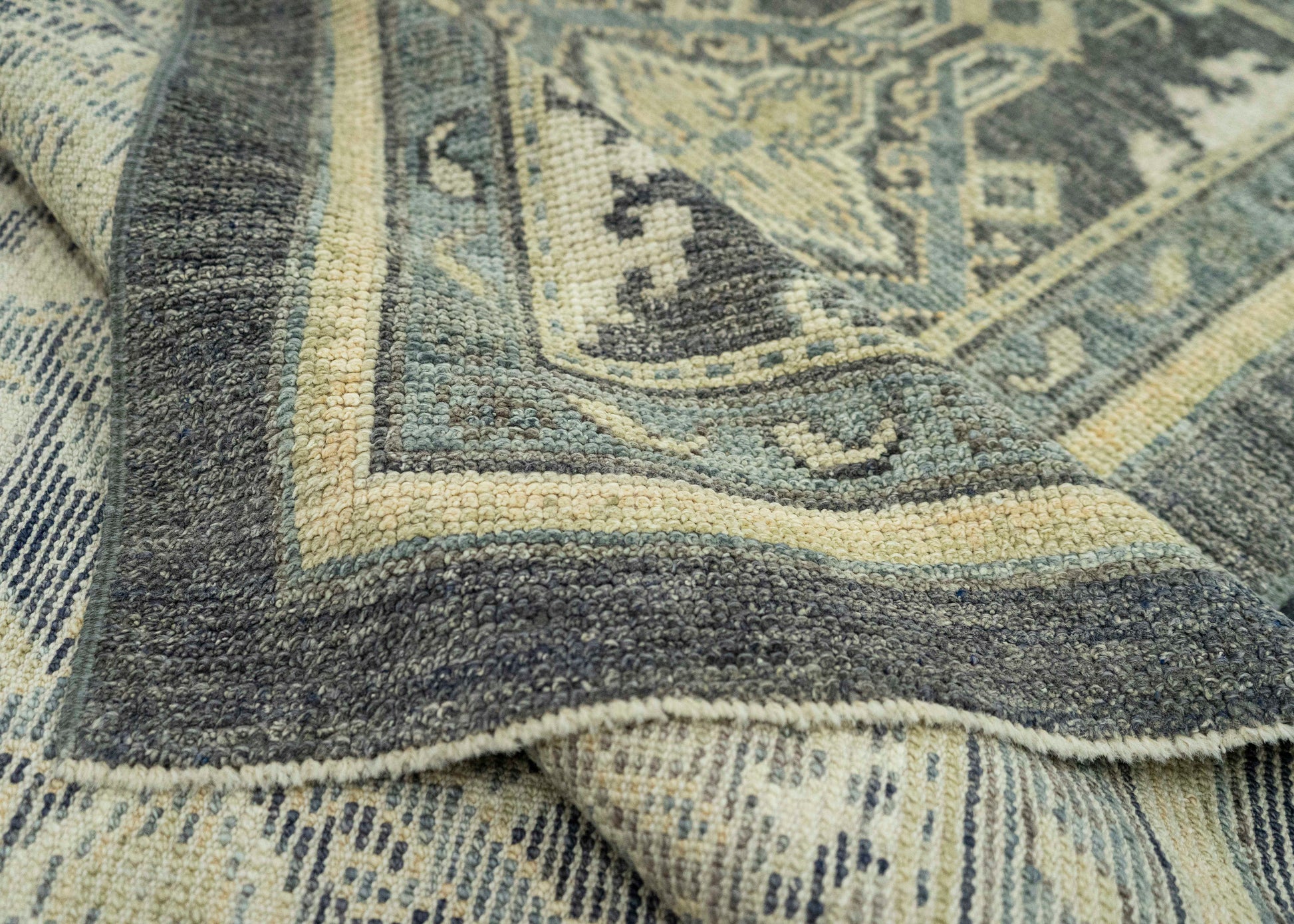 Turkish Oushak Rug  4'1" x 6'9" #20356