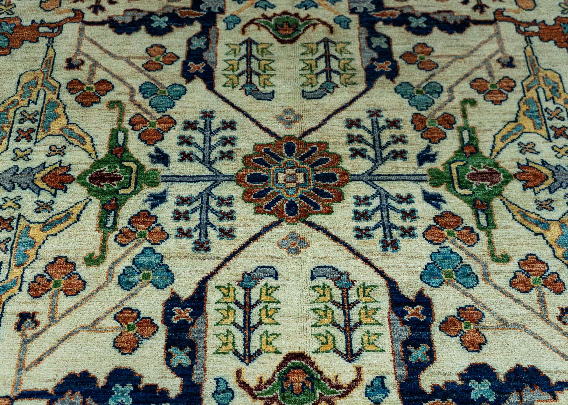 Oriental Hand Knotted Rug 8'3" x 10'5" #20648