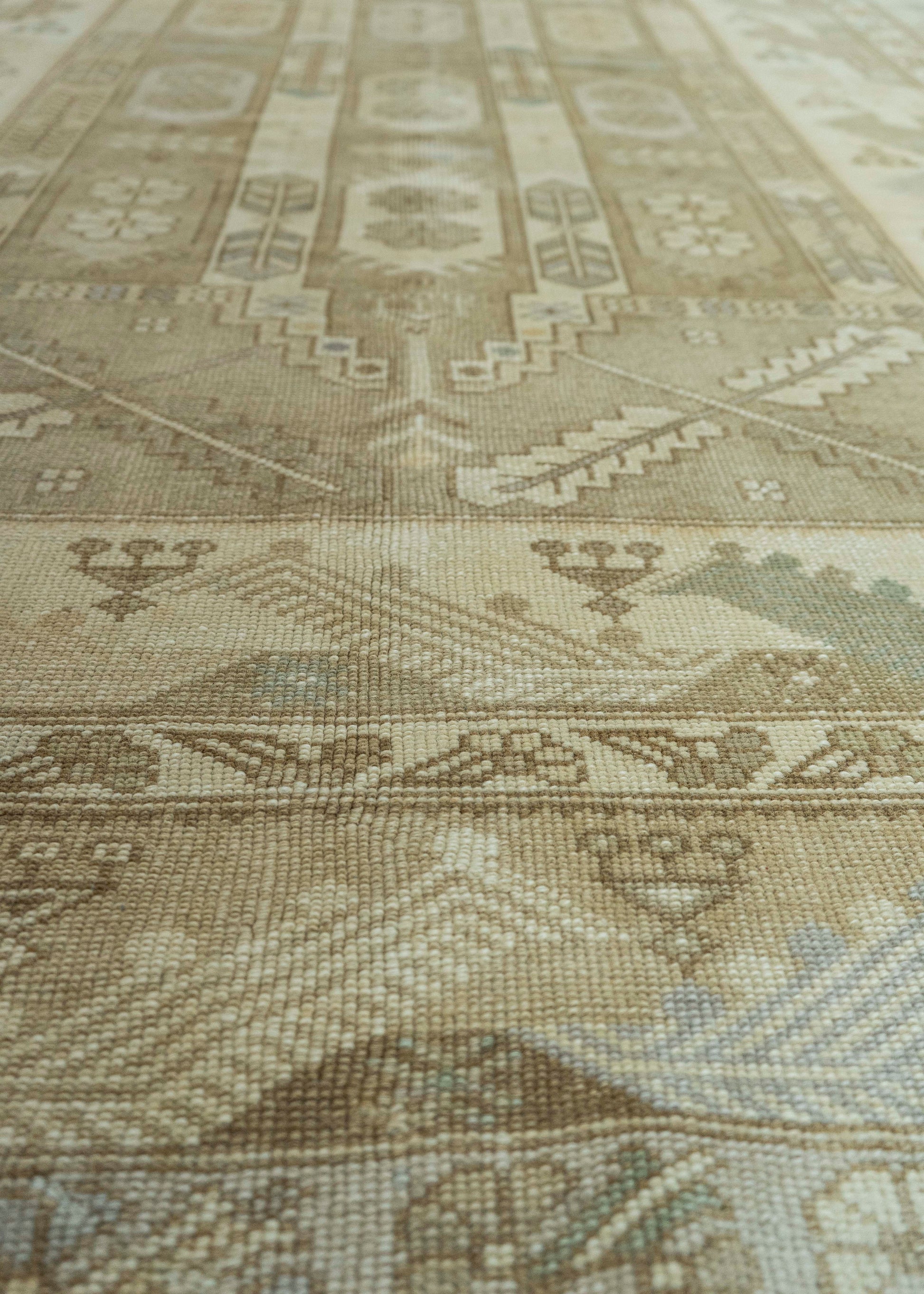 Turkish Vintage Rug 6'6" x 10'2" #20577