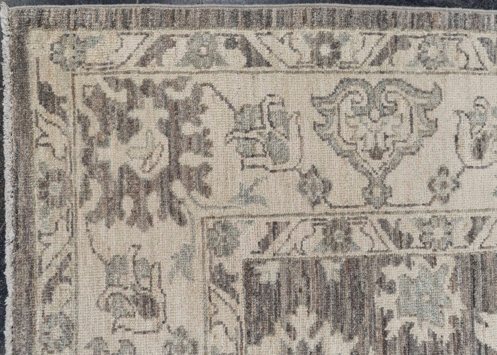 Oushak Rug 5'7" x 8'3" #23543