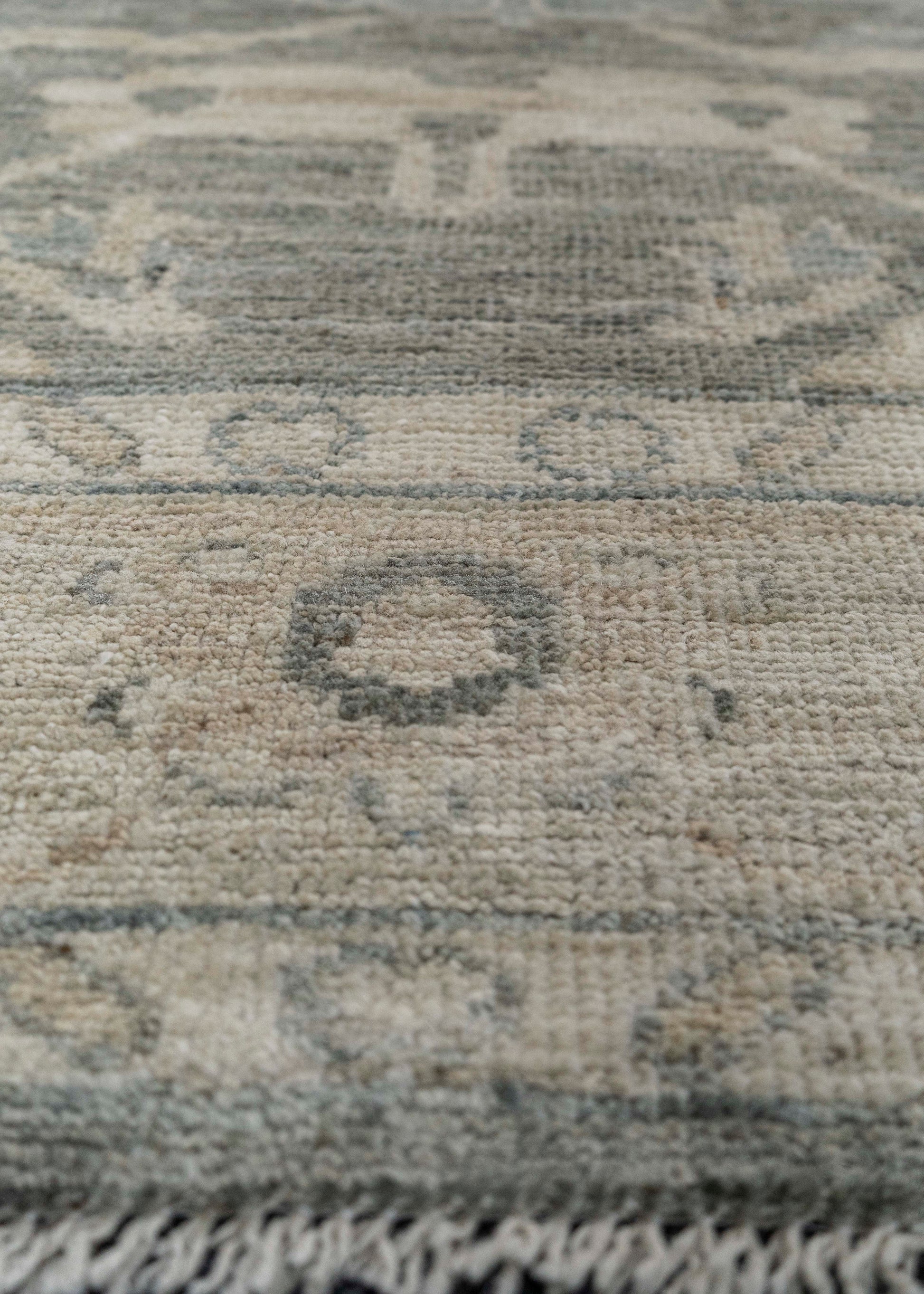 Oushak Rug 6'1" x 8'7" #23541