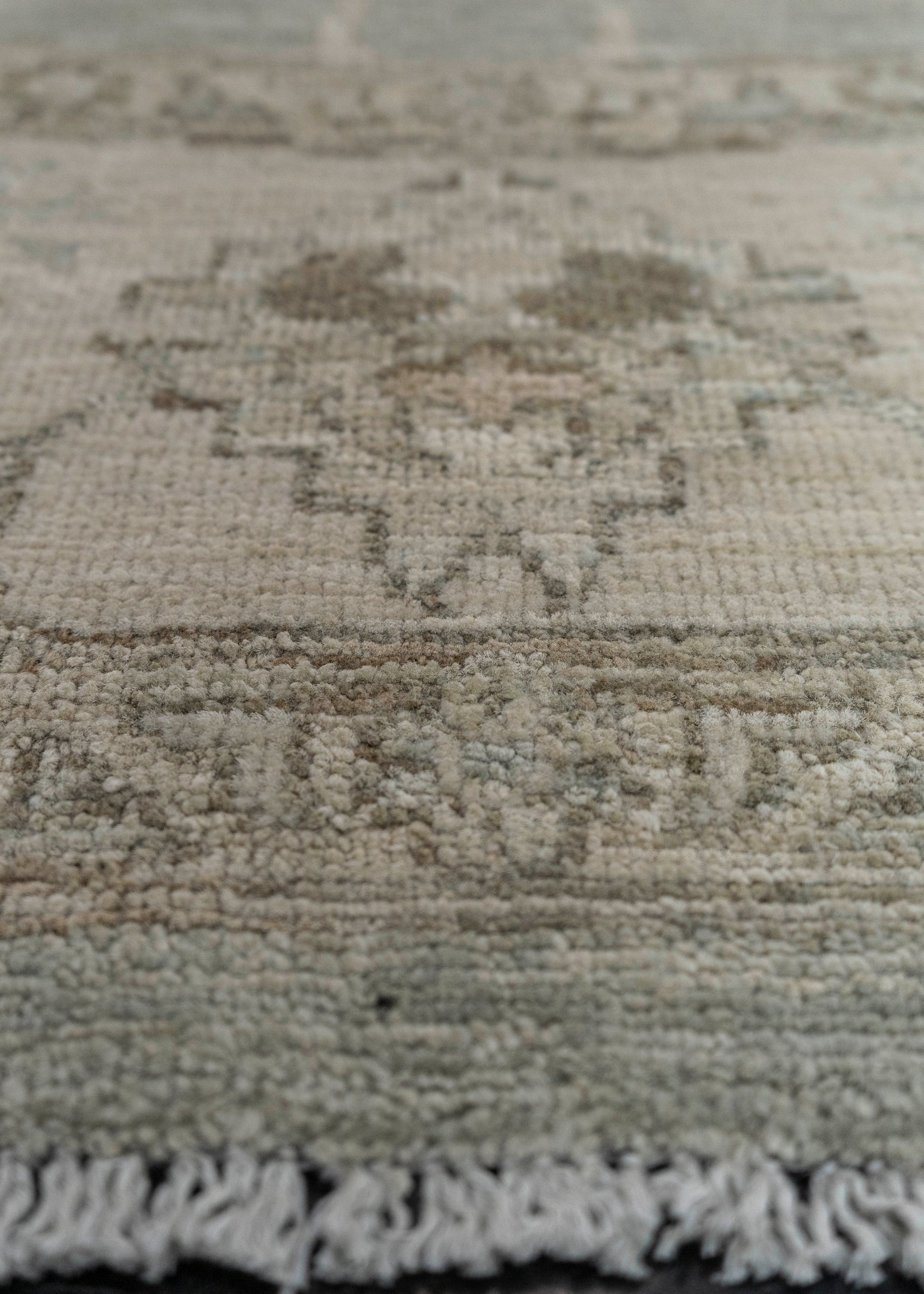 Oushak Round Rug 7'0" x 6'8" #23549