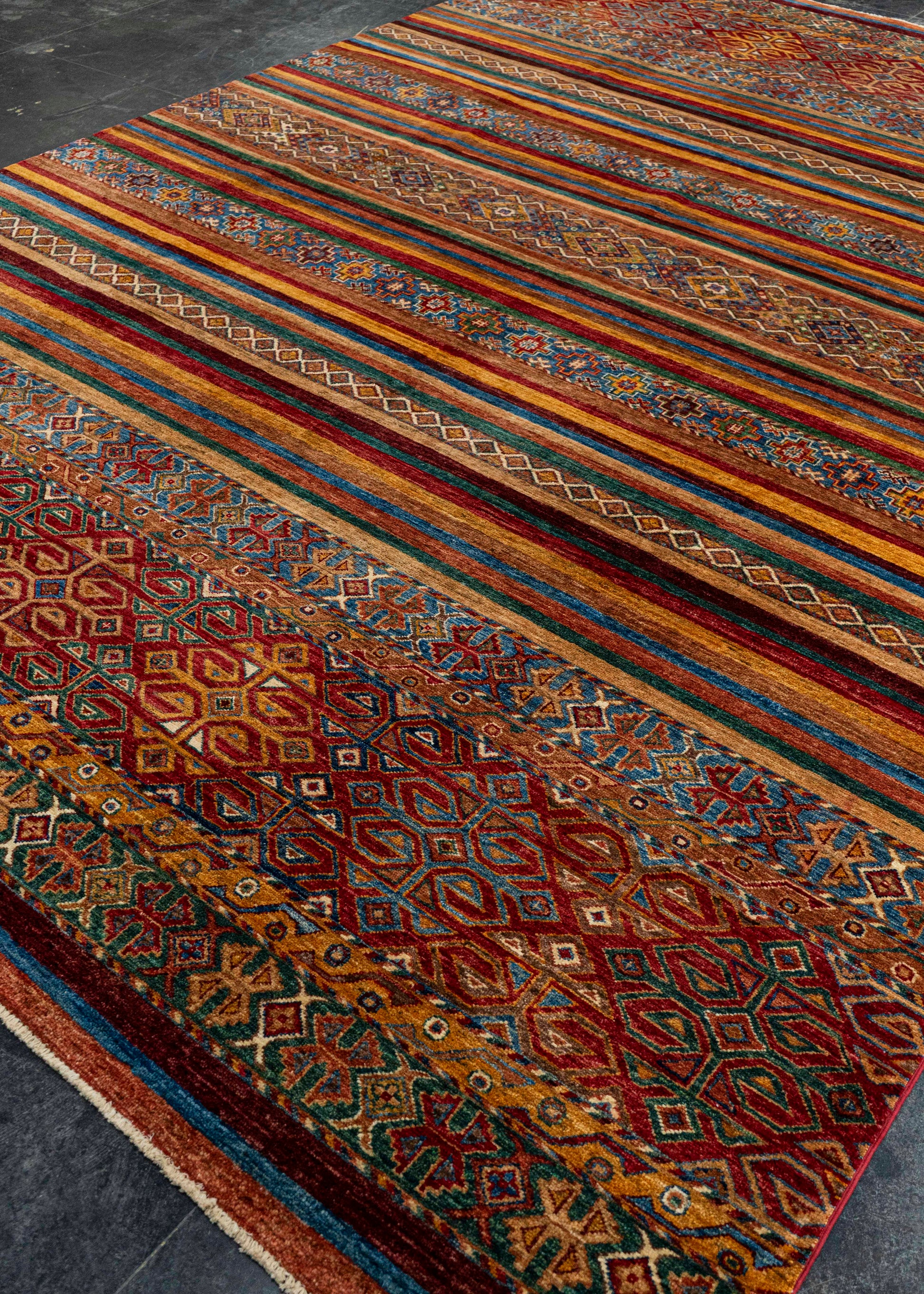 Oriental Handmade Rug  8'8" x 12'1" #22905