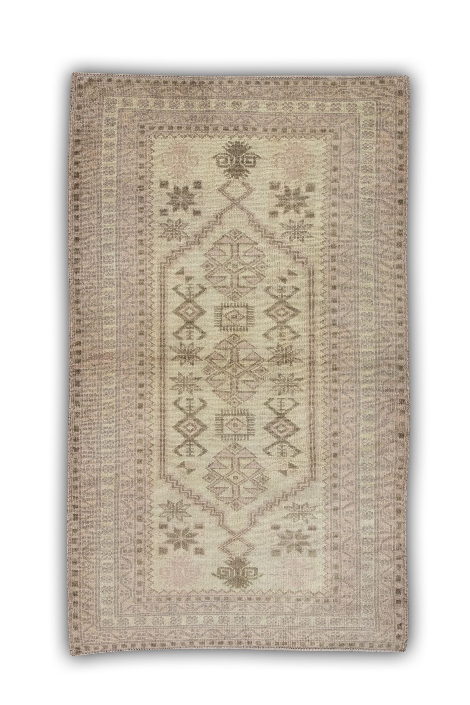 Turkish Vintage Anatolian Rug  2'8" x 4'6" #2127