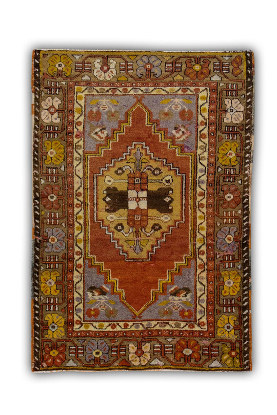 #287 Turkish Vintage Anatolian Rug  2'10" x 4'2"