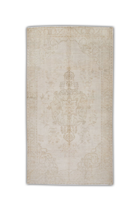 #297 Turkish Vintage Anatolian Rug  5'1" x 9'8"